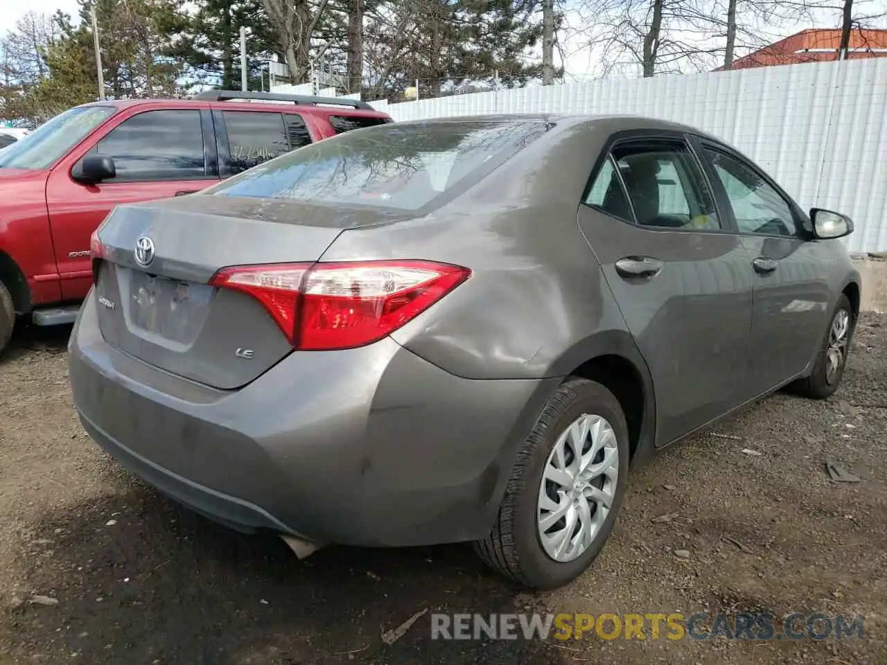 4 Photograph of a damaged car 5YFBURHEXKP917134 TOYOTA COROLLA 2019