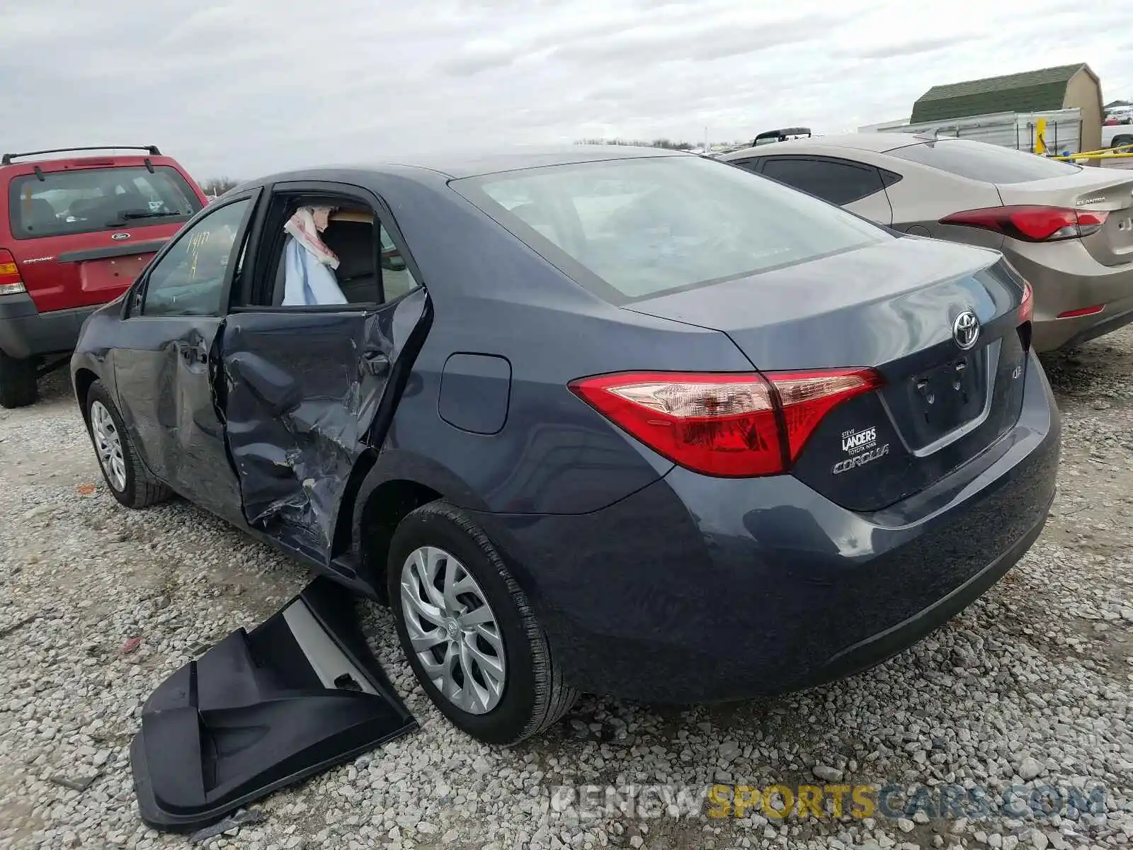 3 Photograph of a damaged car 5YFBURHEXKP917487 TOYOTA COROLLA 2019