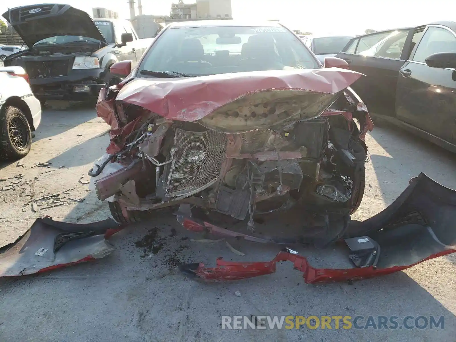 9 Photograph of a damaged car 5YFBURHEXKP919255 TOYOTA COROLLA 2019