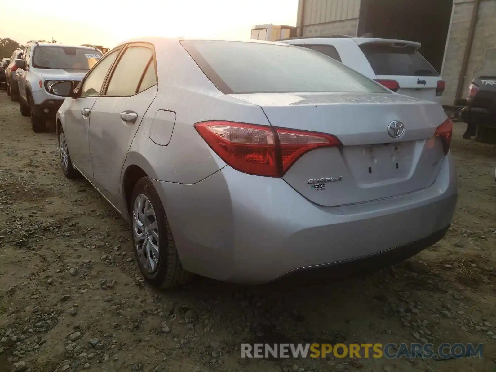 3 Photograph of a damaged car 5YFBURHEXKP919899 TOYOTA COROLLA 2019