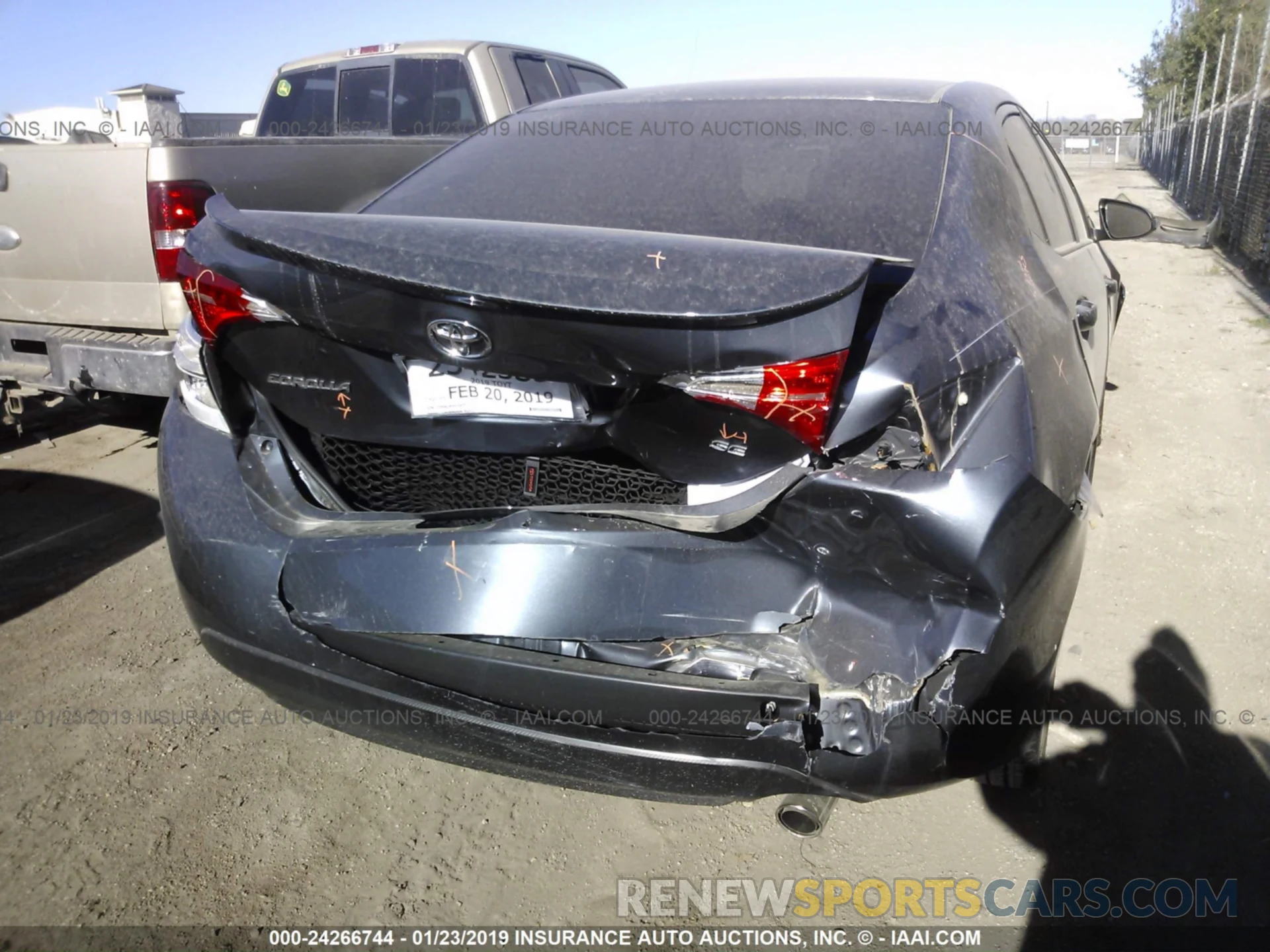 6 Photograph of a damaged car 5YFBURHEXKP920258 TOYOTA COROLLA 2019