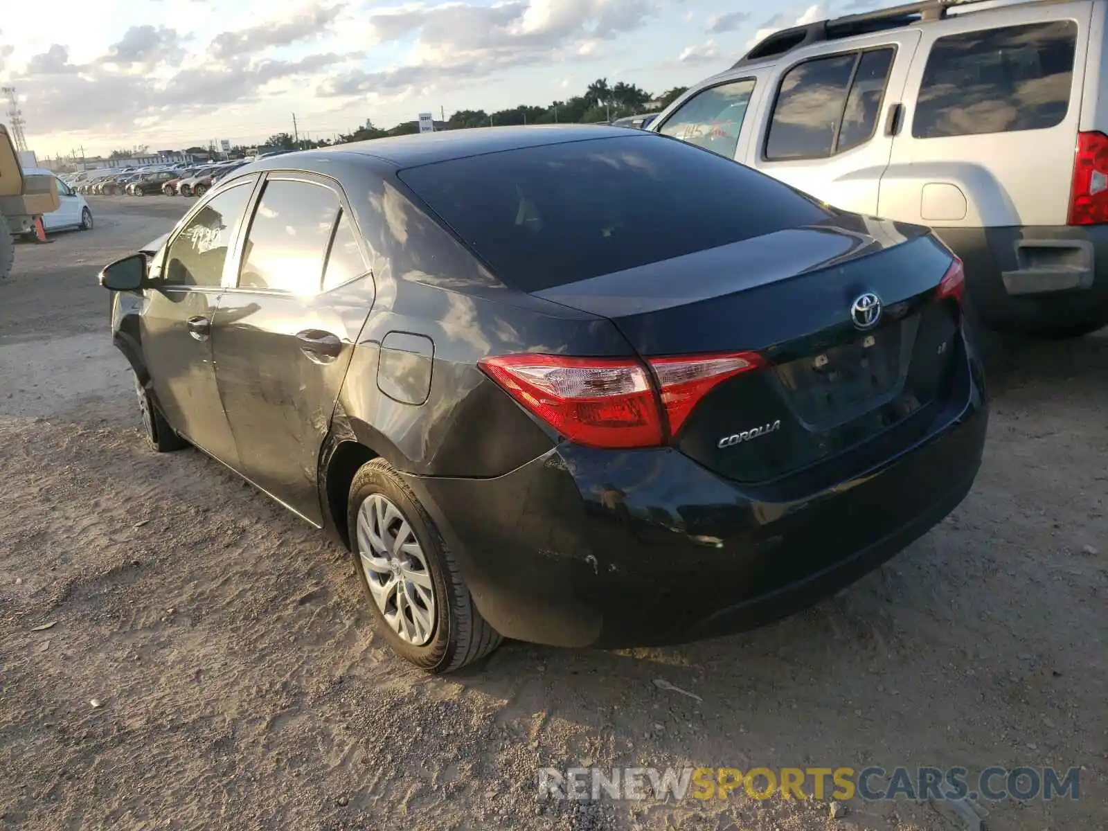 3 Photograph of a damaged car 5YFBURHEXKP920387 TOYOTA COROLLA 2019