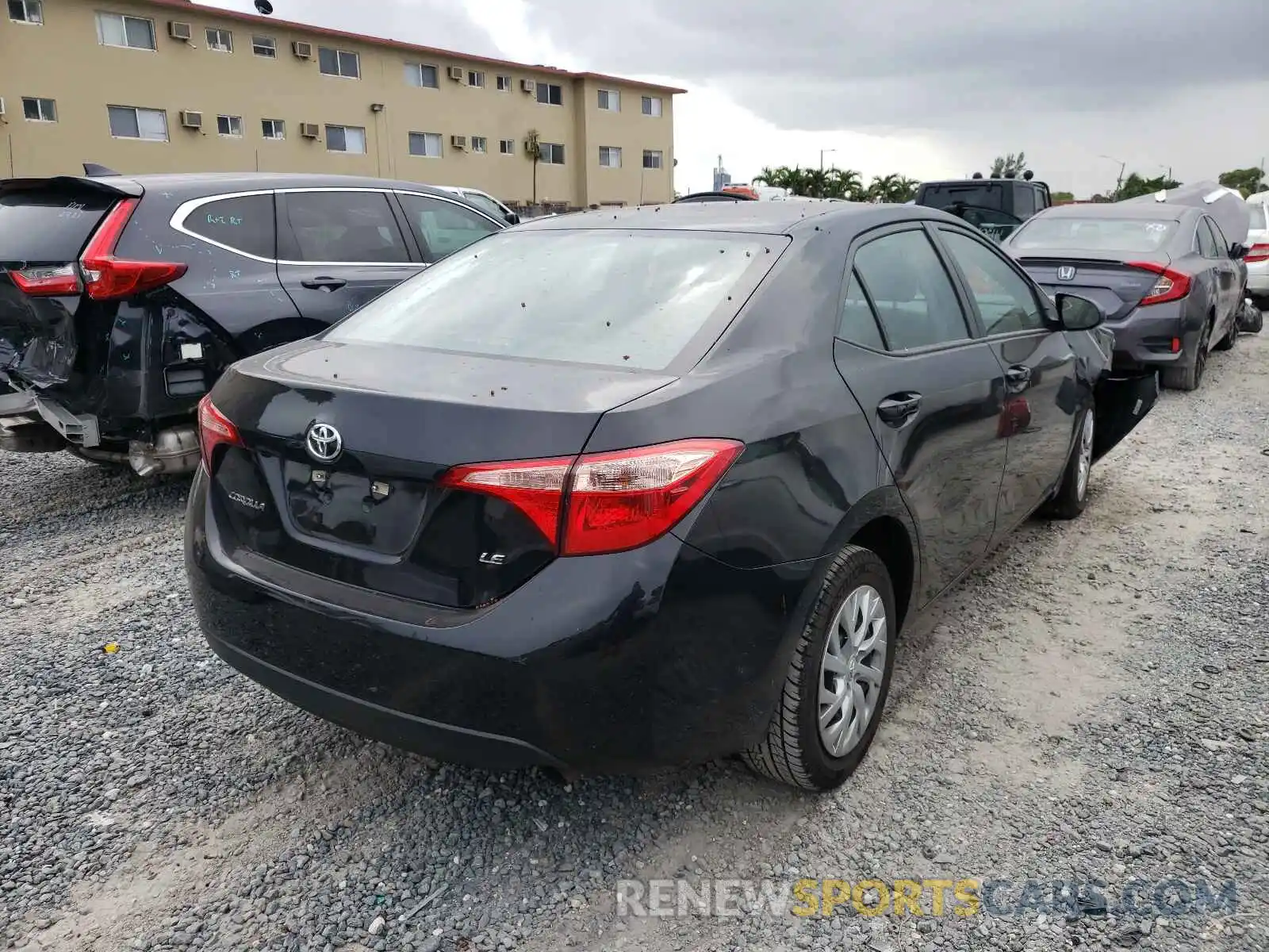 4 Photograph of a damaged car 5YFBURHEXKP920793 TOYOTA COROLLA 2019