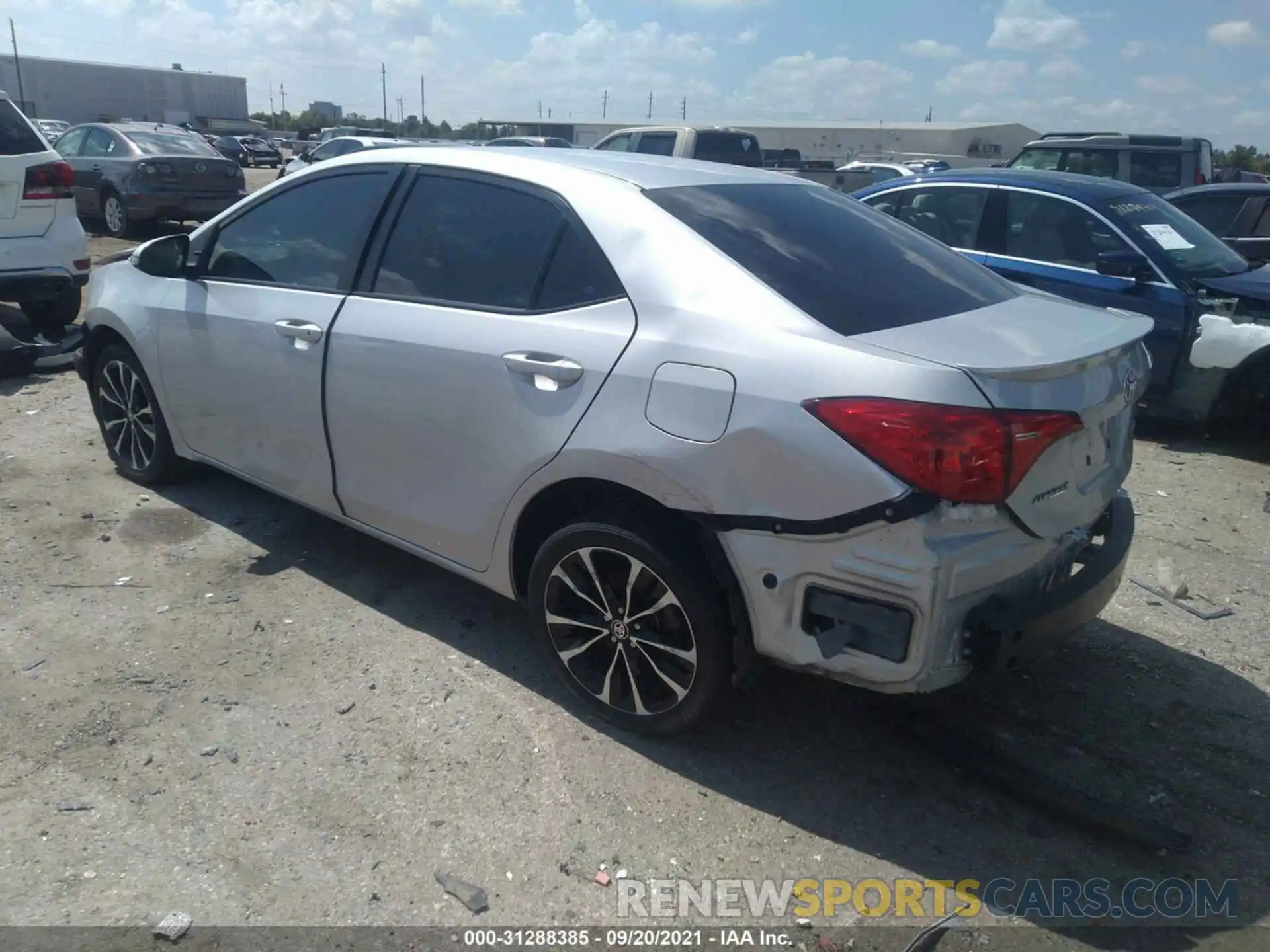 3 Photograph of a damaged car 5YFBURHEXKP921264 TOYOTA COROLLA 2019