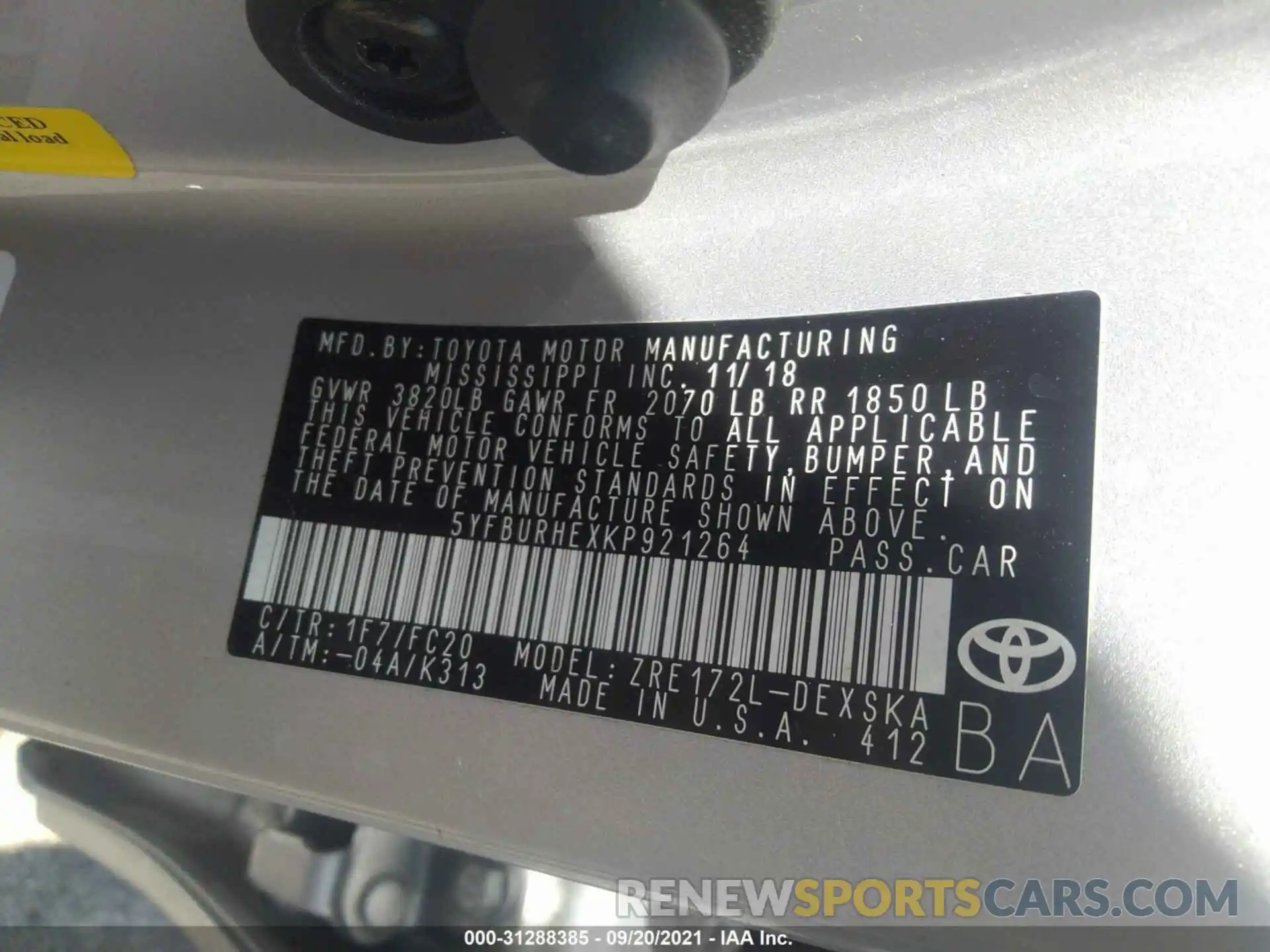 9 Photograph of a damaged car 5YFBURHEXKP921264 TOYOTA COROLLA 2019