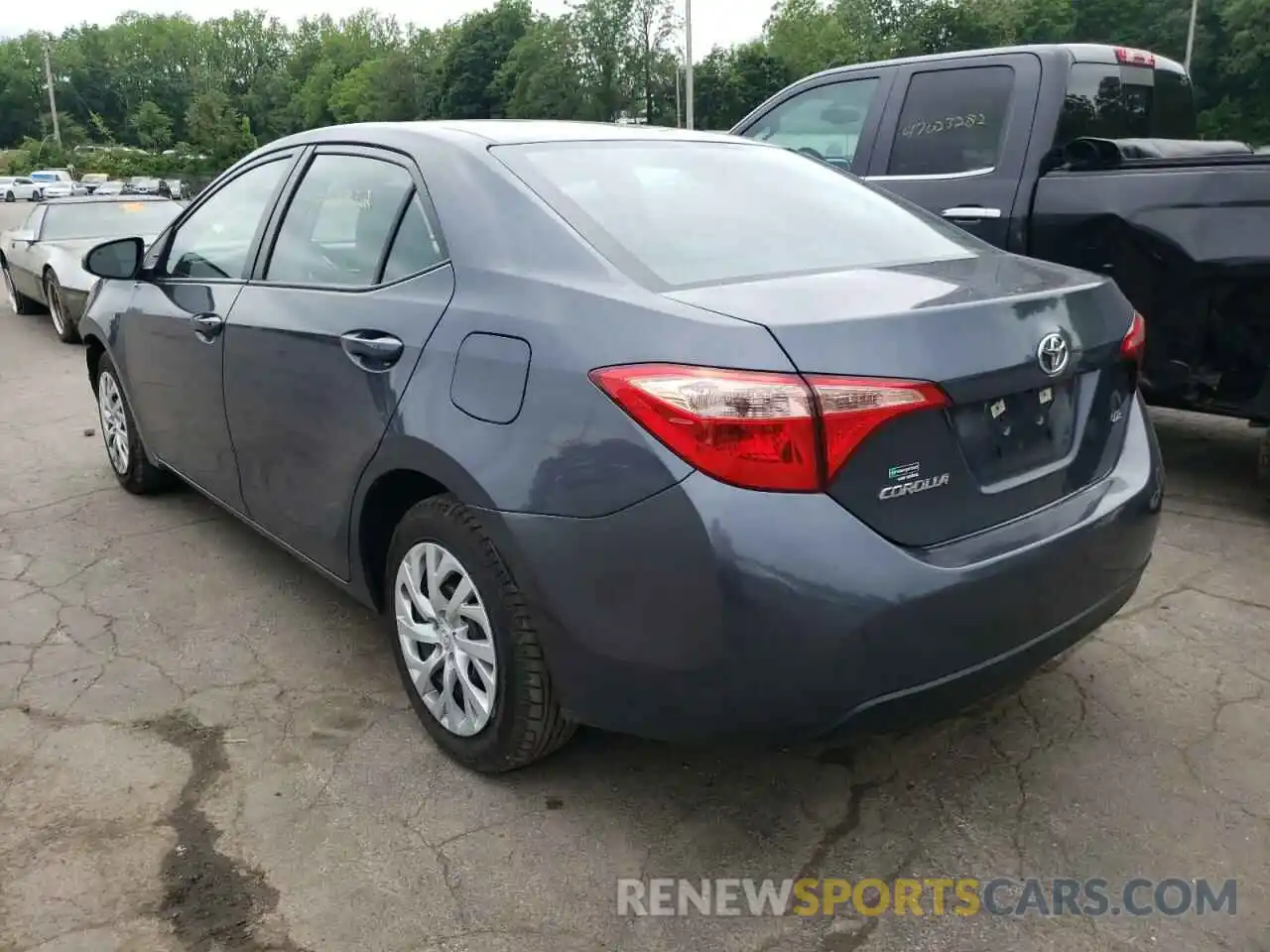 3 Photograph of a damaged car 5YFBURHEXKP921801 TOYOTA COROLLA 2019