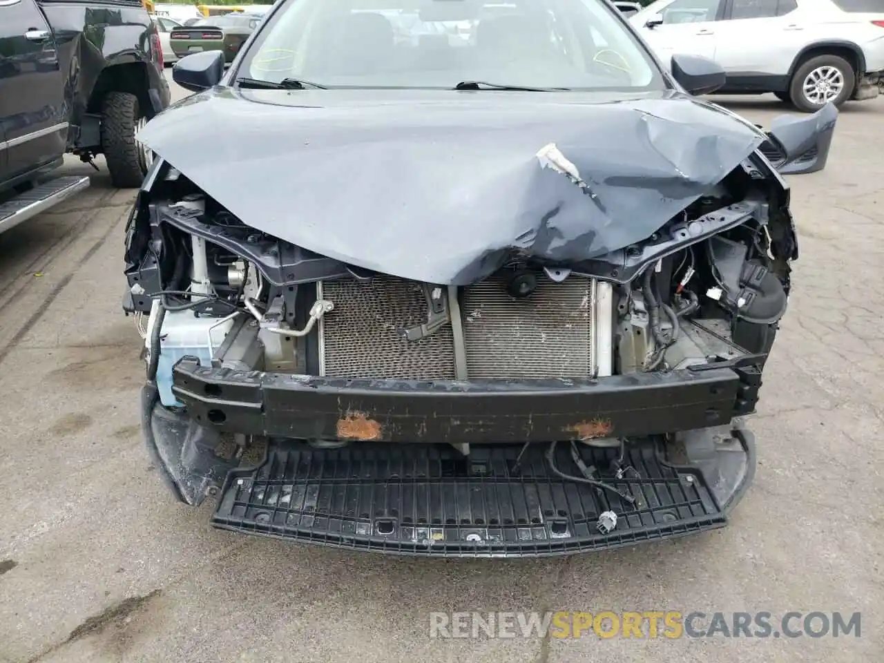 9 Photograph of a damaged car 5YFBURHEXKP921801 TOYOTA COROLLA 2019