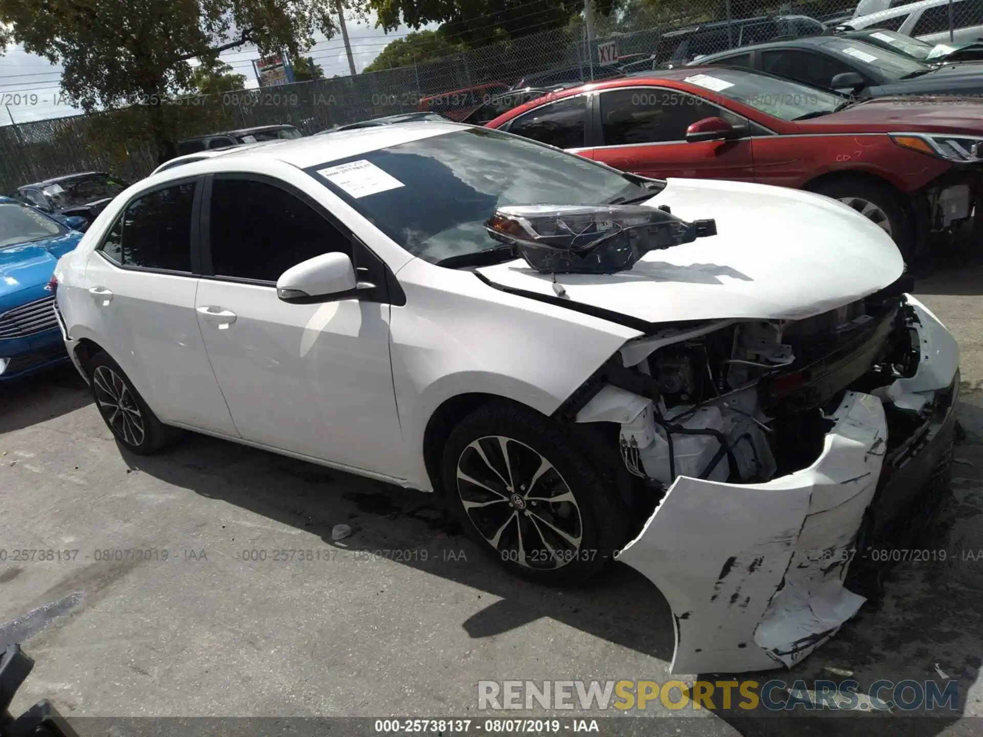 1 Photograph of a damaged car 5YFBURHEXKP921975 TOYOTA COROLLA 2019