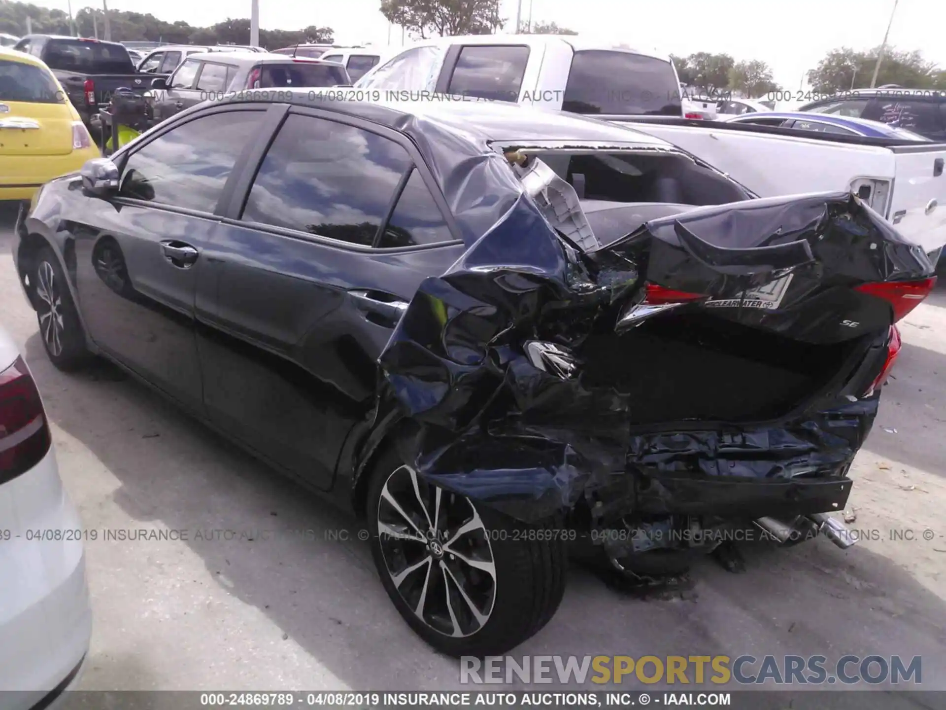 3 Photograph of a damaged car 5YFBURHEXKP922107 TOYOTA COROLLA 2019