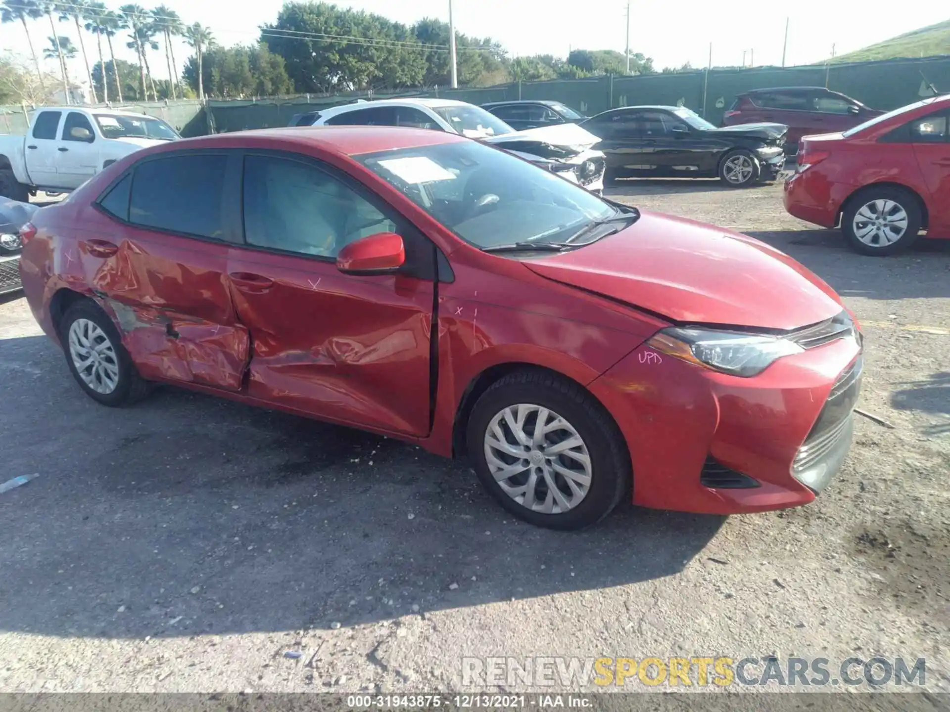 1 Photograph of a damaged car 5YFBURHEXKP922821 TOYOTA COROLLA 2019