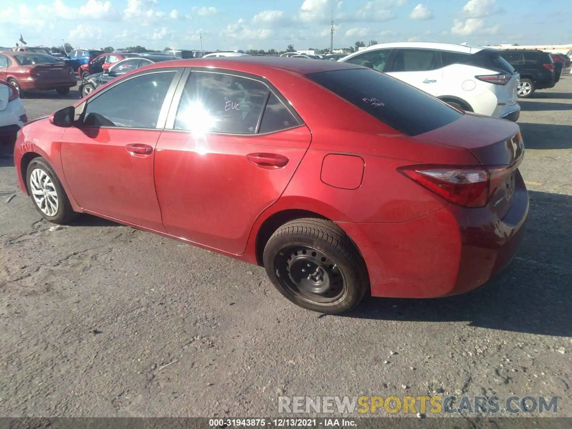 3 Photograph of a damaged car 5YFBURHEXKP922821 TOYOTA COROLLA 2019