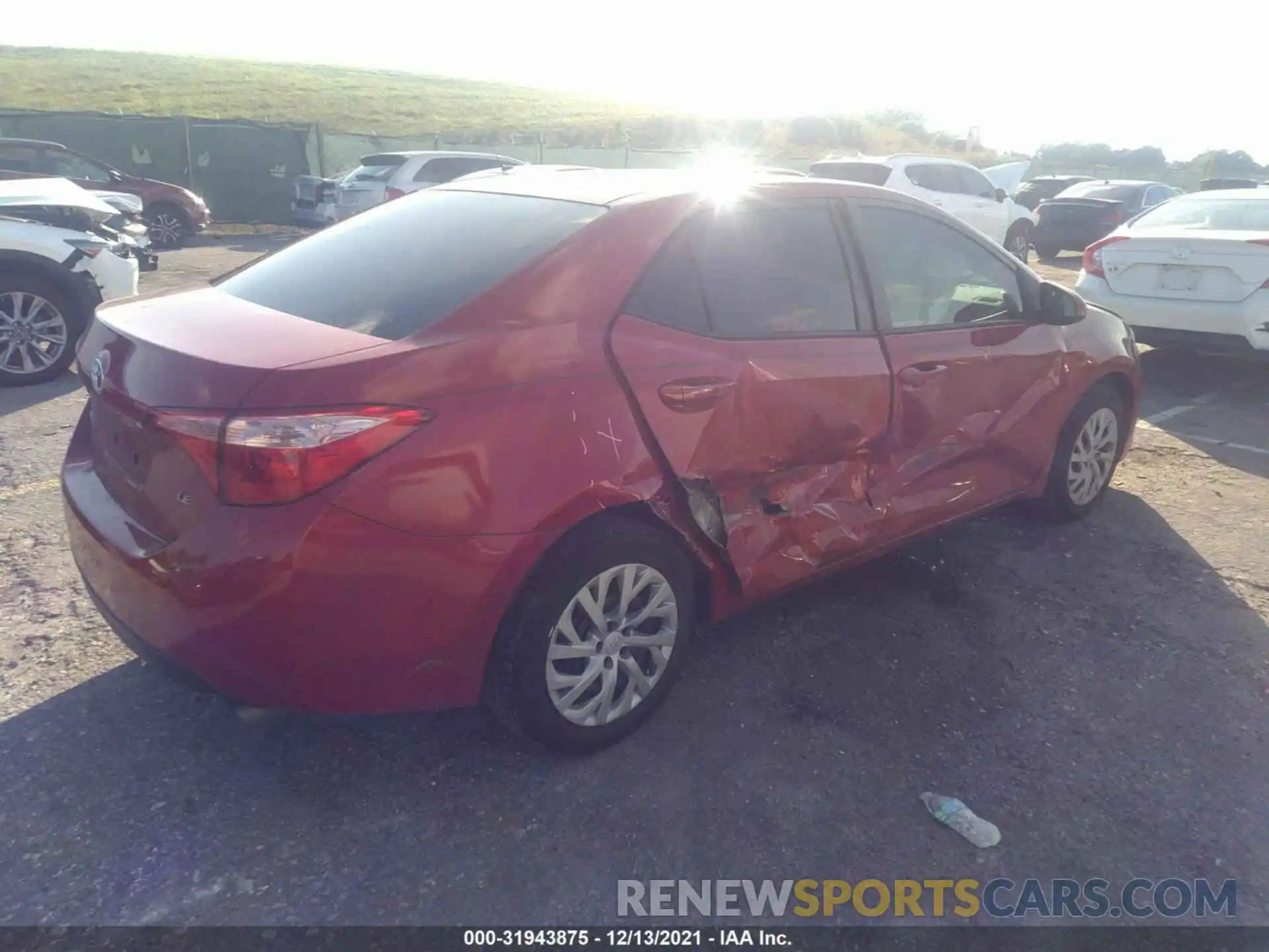 4 Photograph of a damaged car 5YFBURHEXKP922821 TOYOTA COROLLA 2019