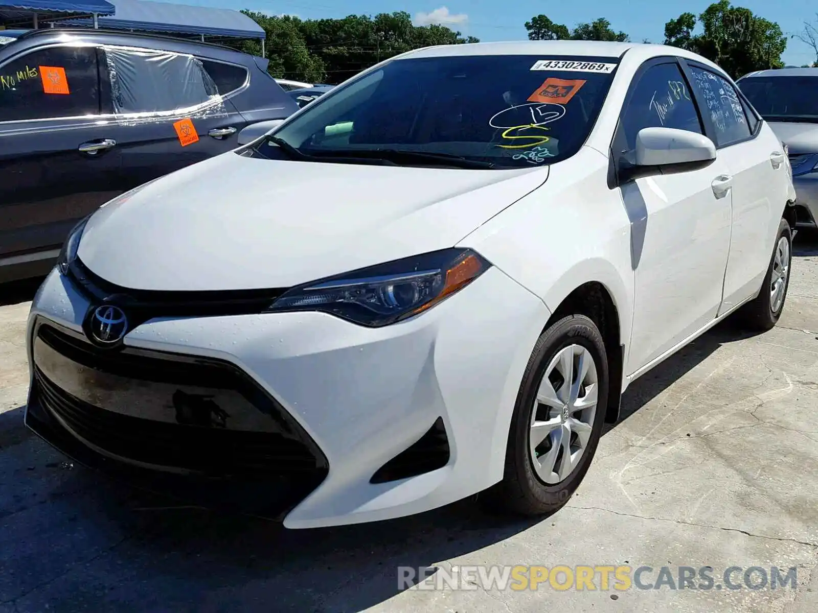 2 Photograph of a damaged car 5YFBURHEXKP923189 TOYOTA COROLLA 2019