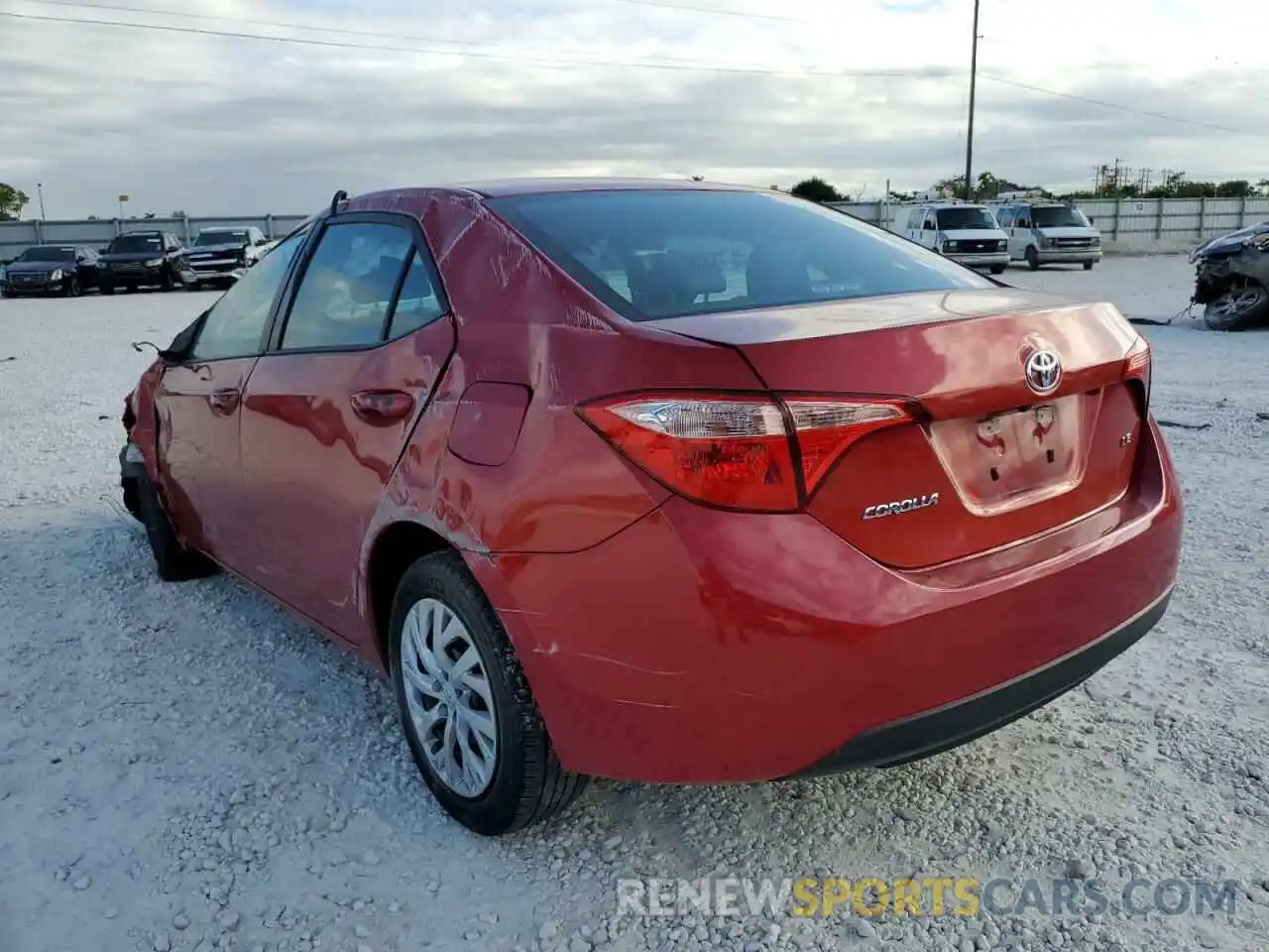 3 Photograph of a damaged car 5YFBURHEXKP923242 TOYOTA COROLLA 2019