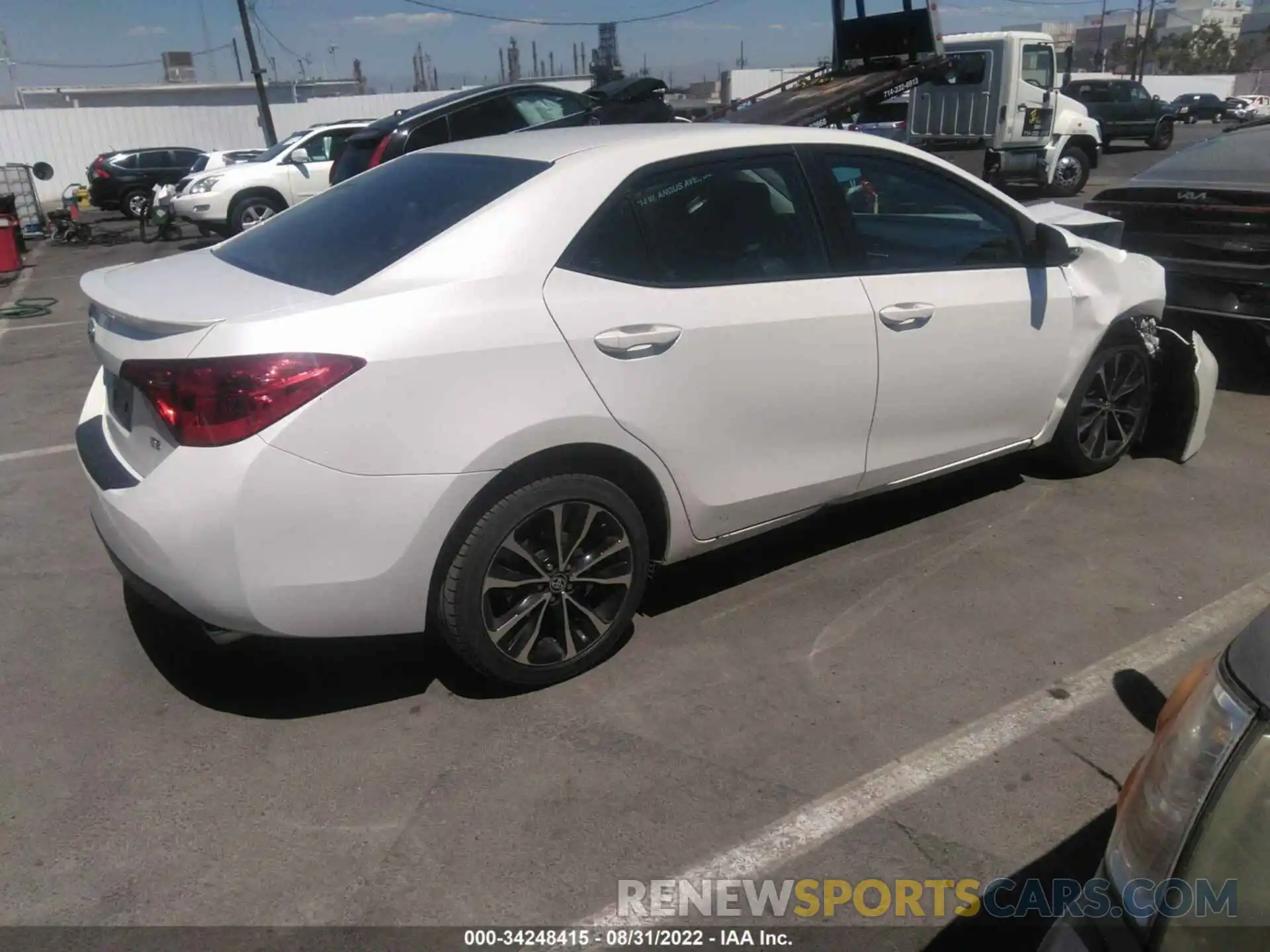 4 Photograph of a damaged car 5YFBURHEXKP923709 TOYOTA COROLLA 2019