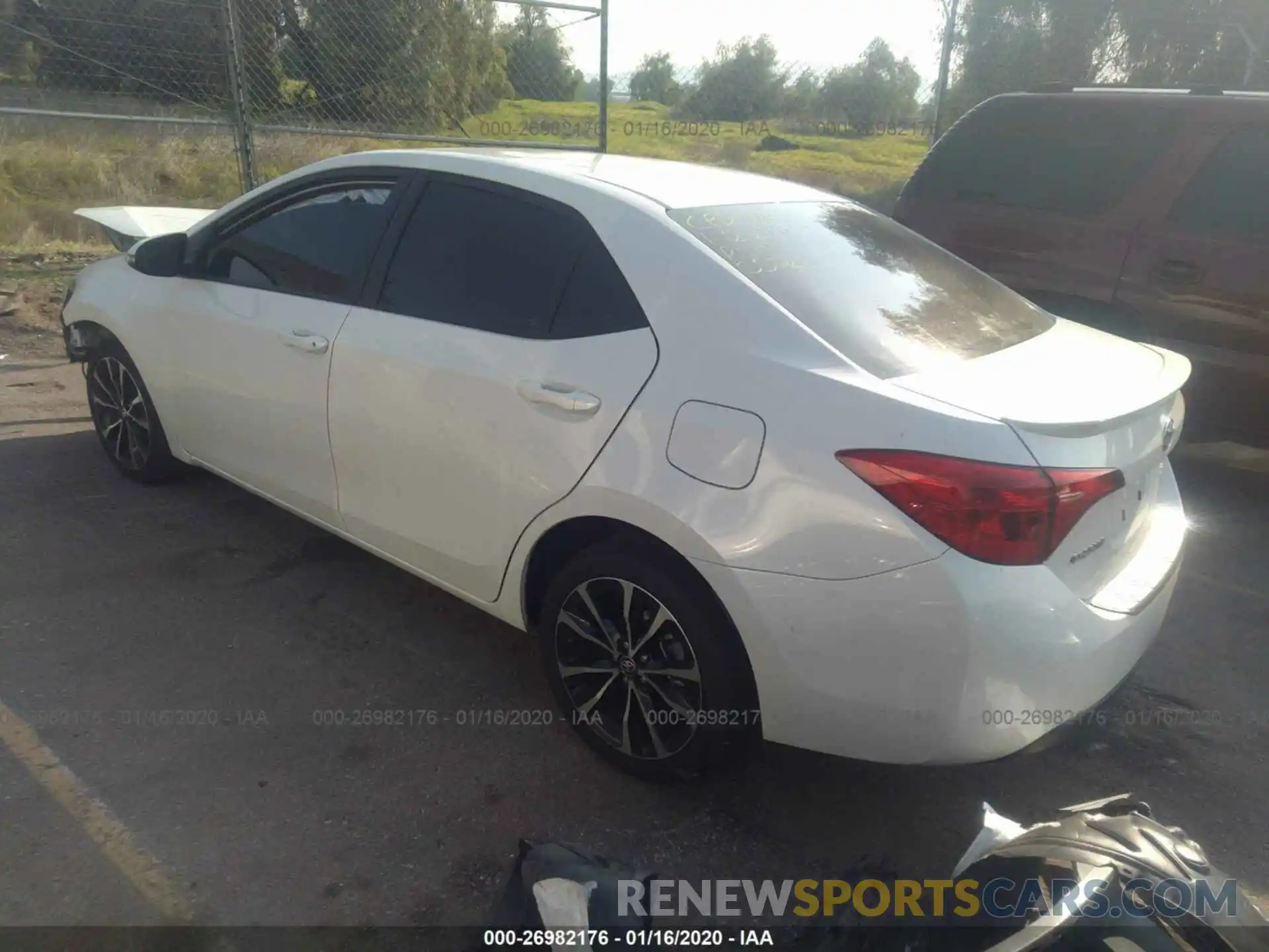 3 Photograph of a damaged car 5YFBURHEXKP923743 TOYOTA COROLLA 2019