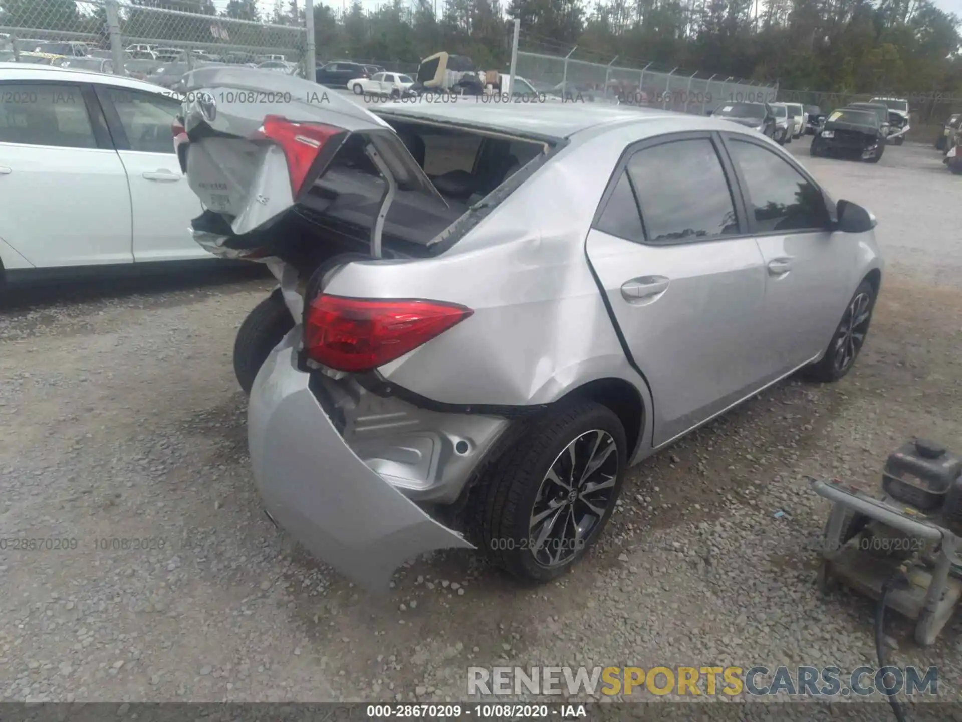 4 Photograph of a damaged car 5YFBURHEXKP924178 TOYOTA COROLLA 2019