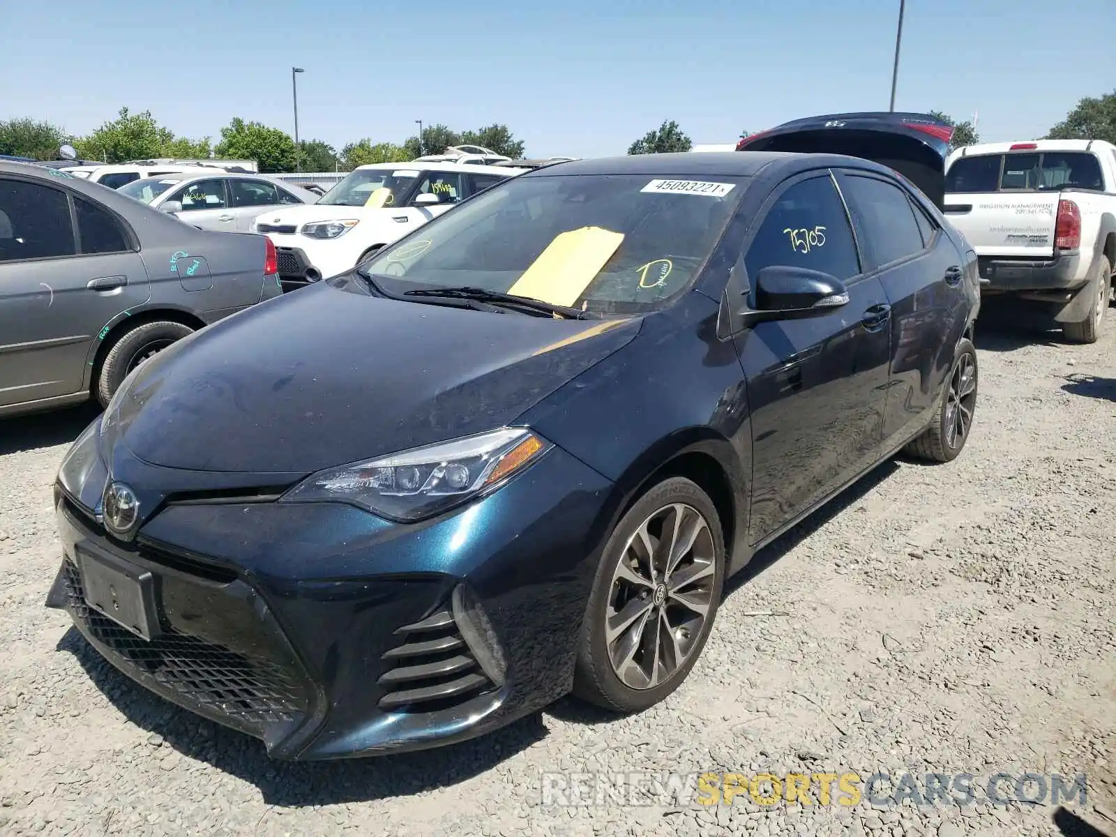 2 Photograph of a damaged car 5YFBURHEXKP924276 TOYOTA COROLLA 2019