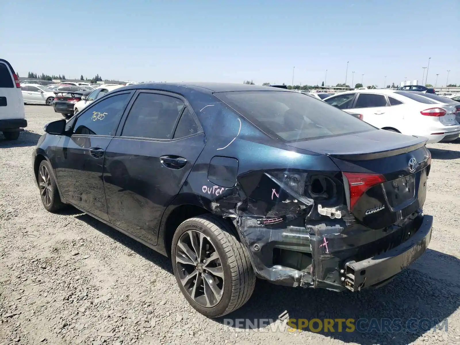 3 Photograph of a damaged car 5YFBURHEXKP924276 TOYOTA COROLLA 2019