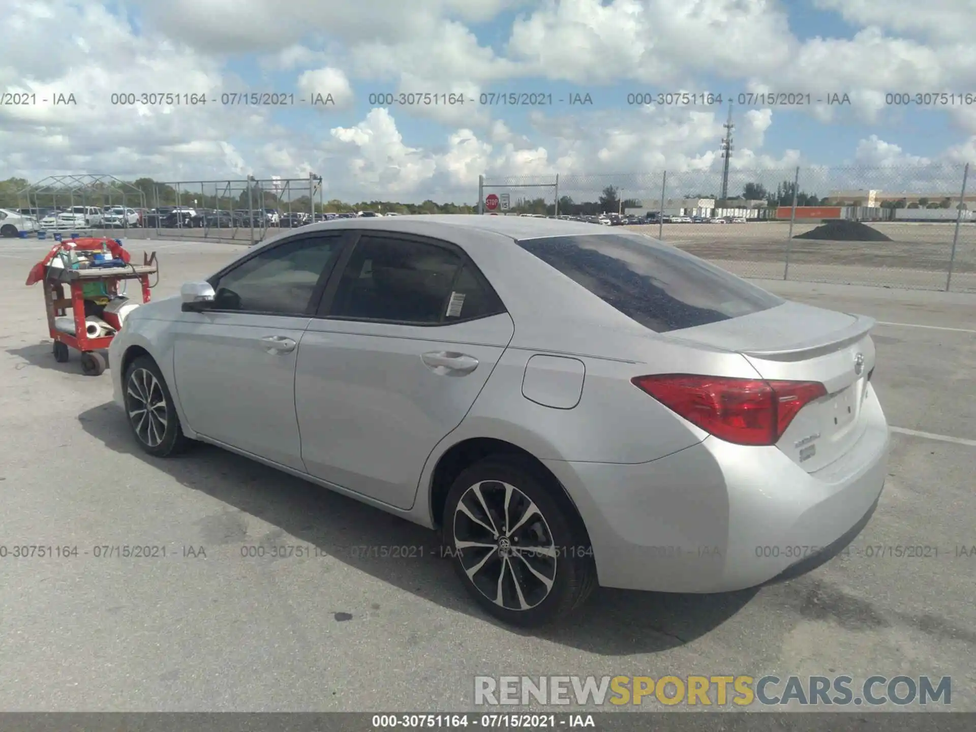 3 Photograph of a damaged car 5YFBURHEXKP924391 TOYOTA COROLLA 2019