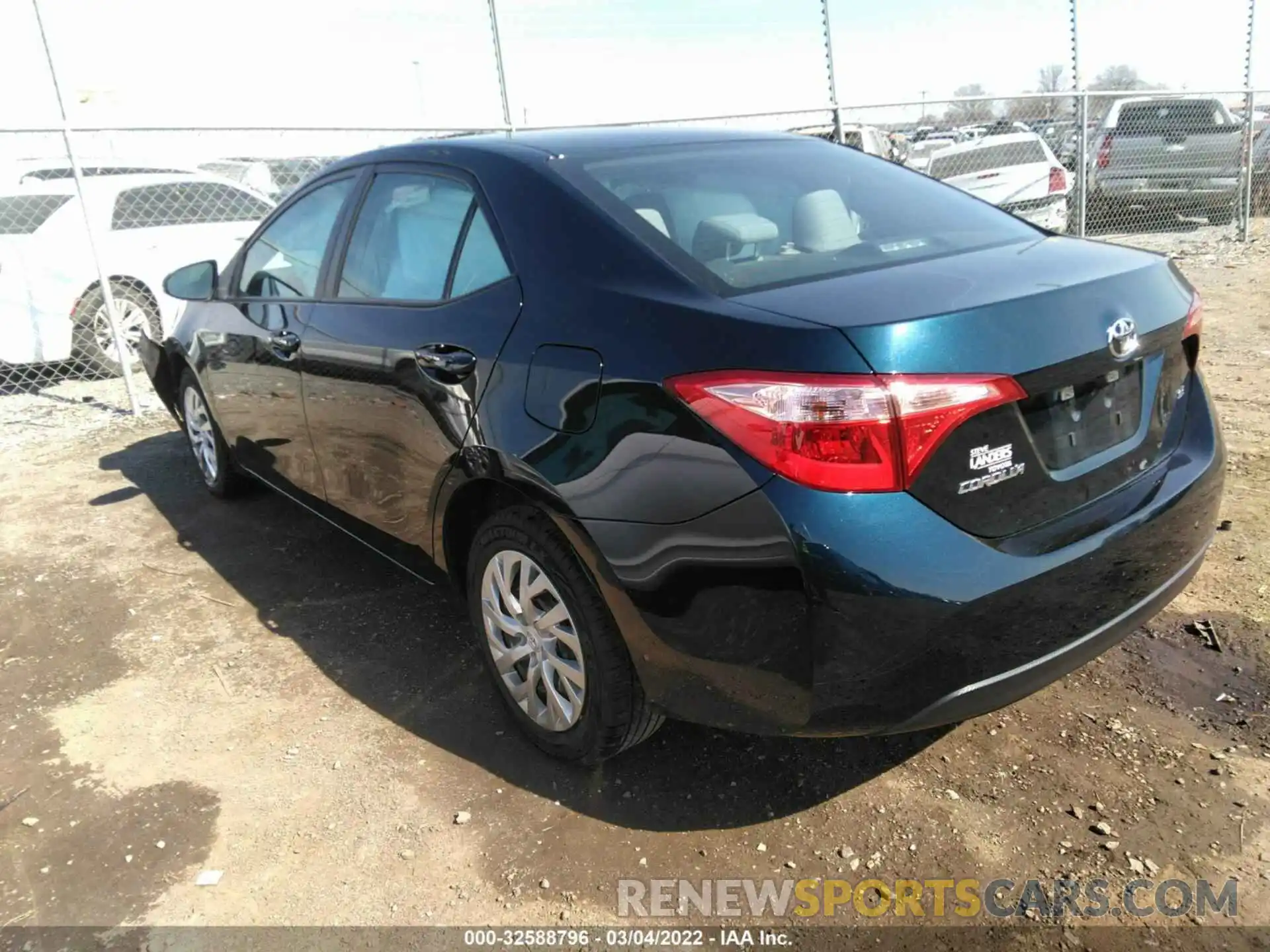 3 Photograph of a damaged car 5YFBURHEXKP924651 TOYOTA COROLLA 2019