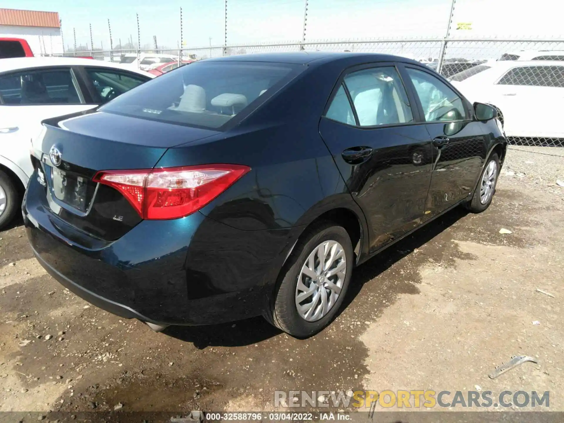 4 Photograph of a damaged car 5YFBURHEXKP924651 TOYOTA COROLLA 2019