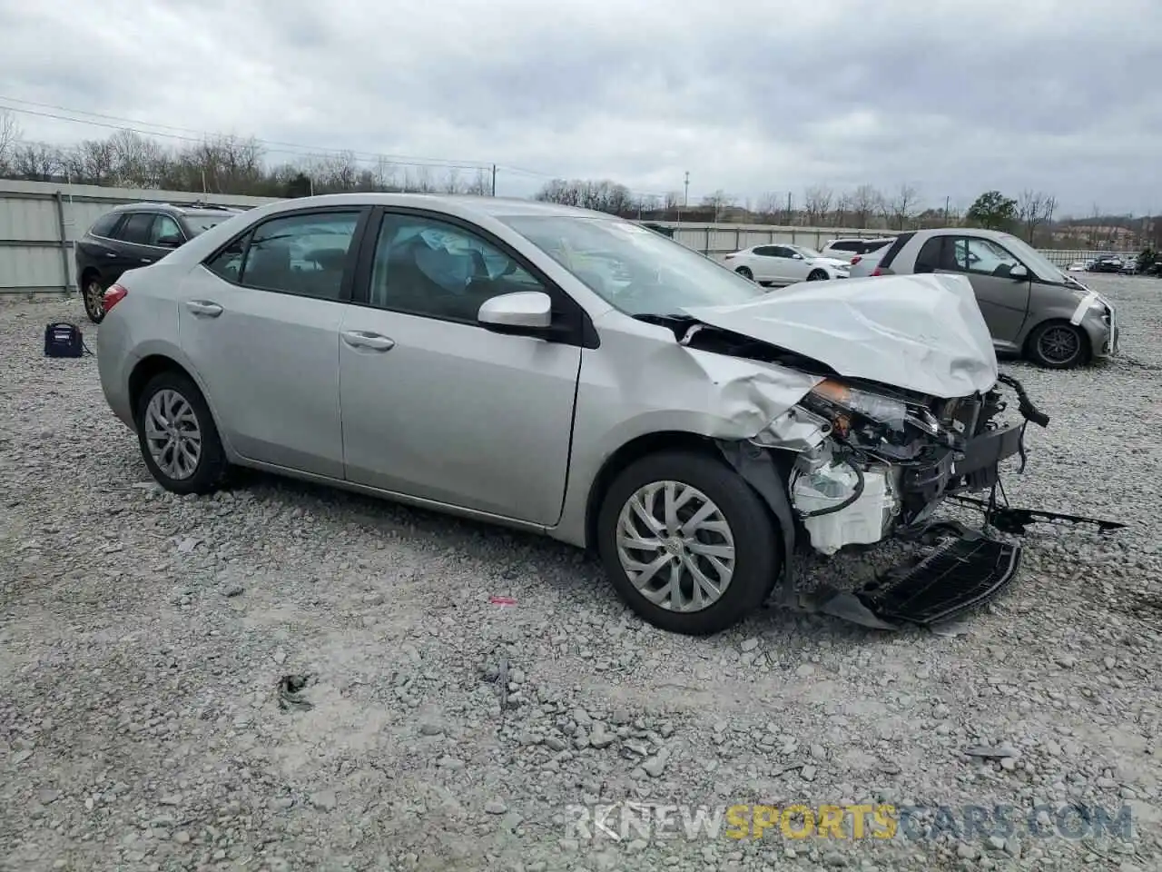 4 Photograph of a damaged car 5YFBURHEXKP924990 TOYOTA COROLLA 2019