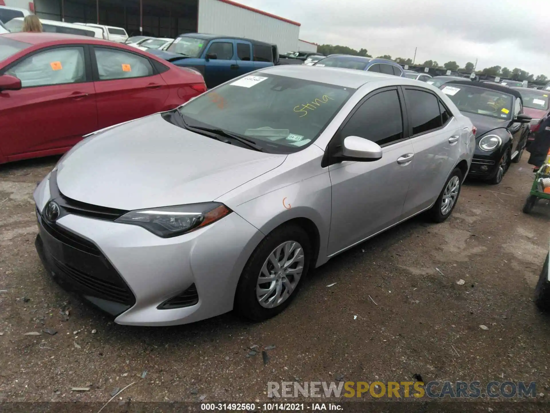 2 Photograph of a damaged car 5YFBURHEXKP925413 TOYOTA COROLLA 2019