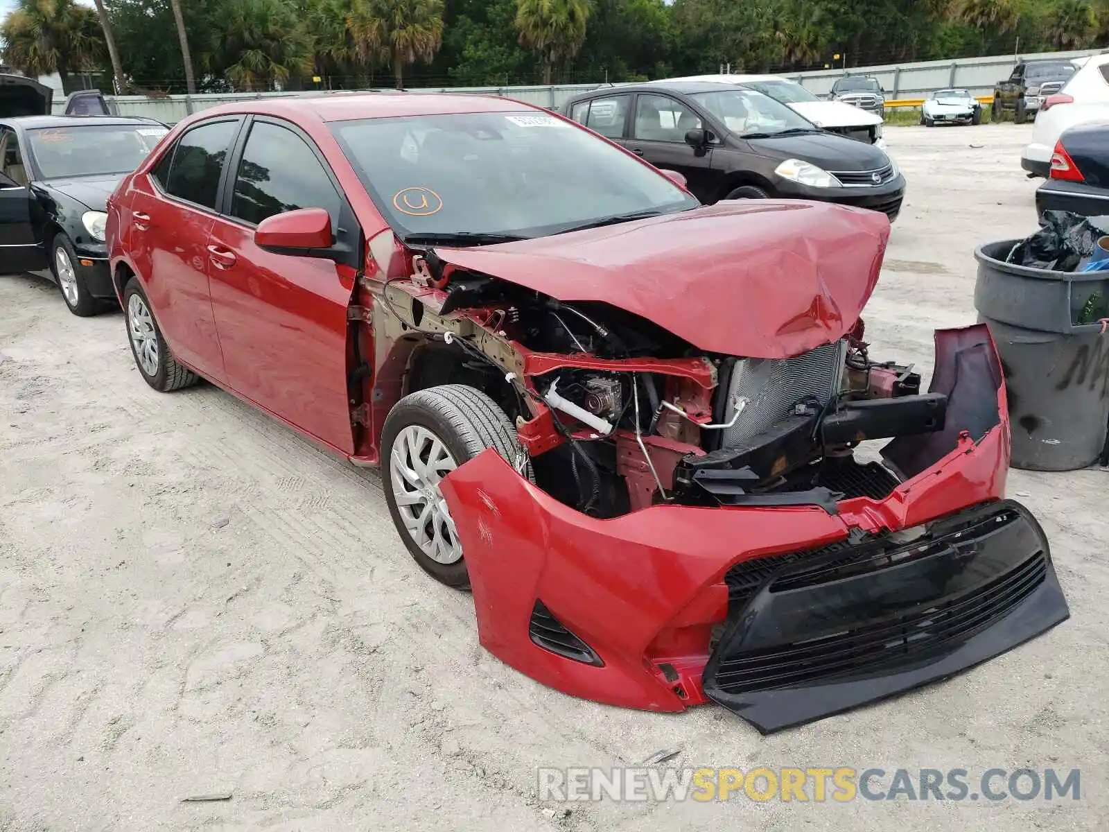 1 Photograph of a damaged car 5YFBURHEXKP925475 TOYOTA COROLLA 2019