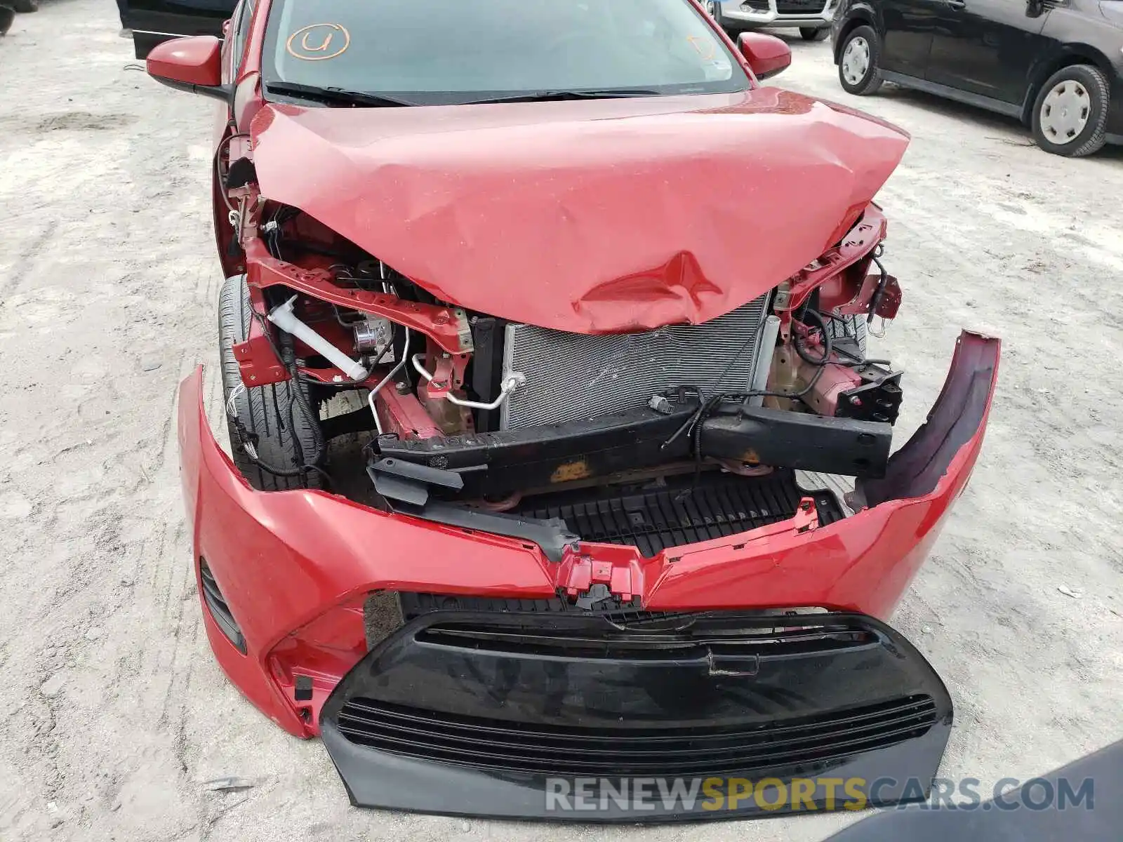 9 Photograph of a damaged car 5YFBURHEXKP925475 TOYOTA COROLLA 2019