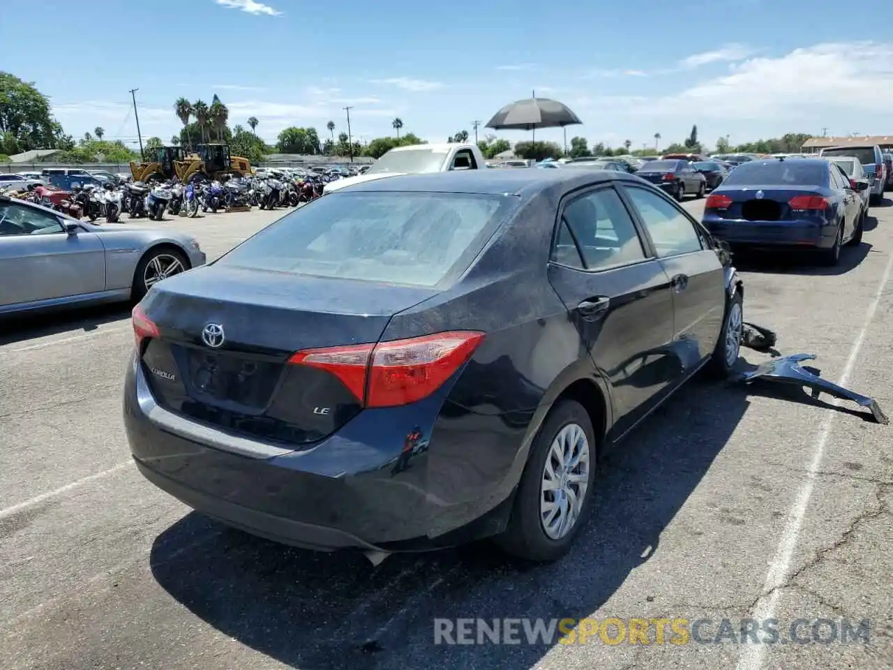 4 Photograph of a damaged car 5YFBURHEXKP925704 TOYOTA COROLLA 2019