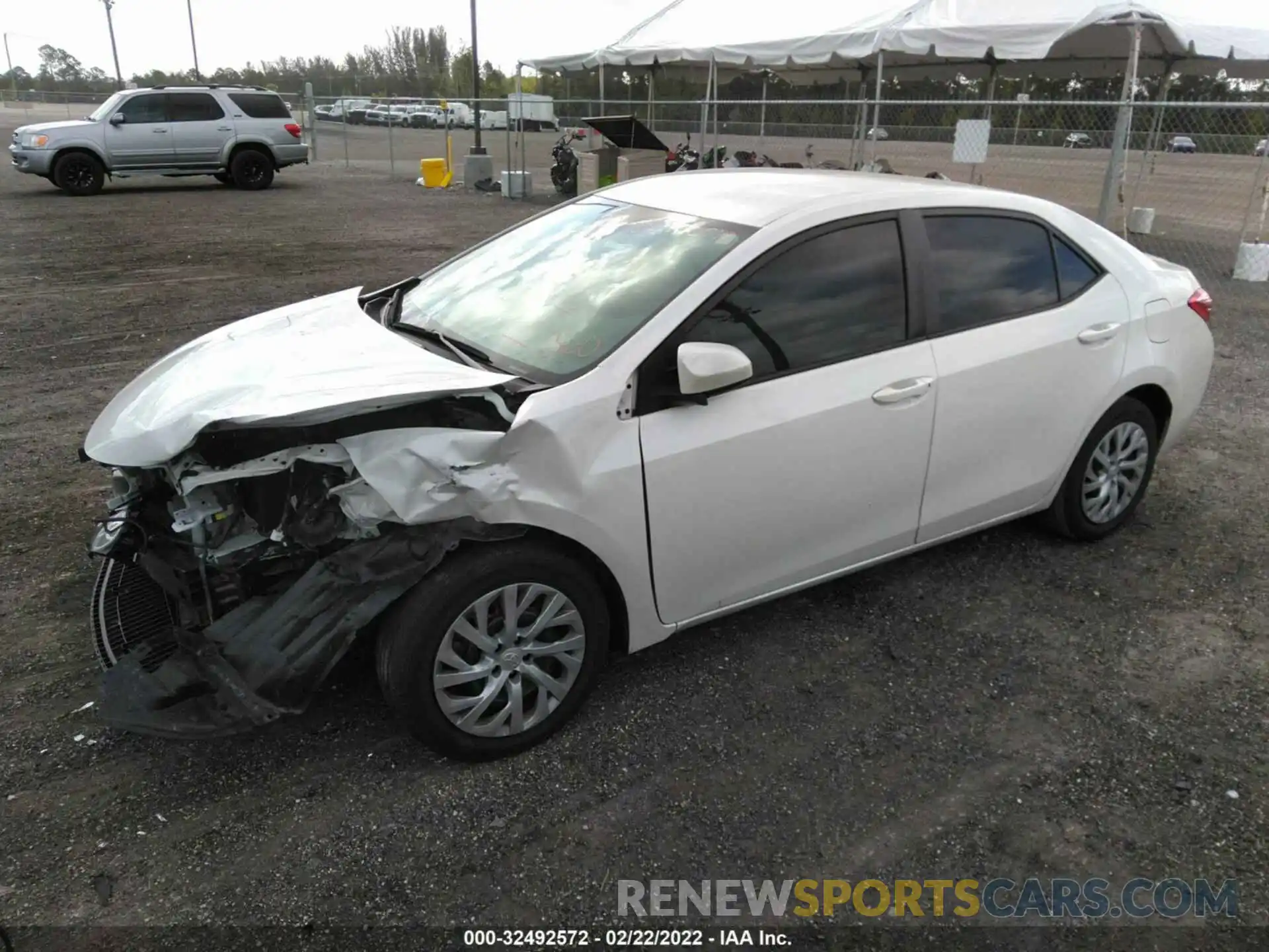 2 Photograph of a damaged car 5YFBURHEXKP925864 TOYOTA COROLLA 2019