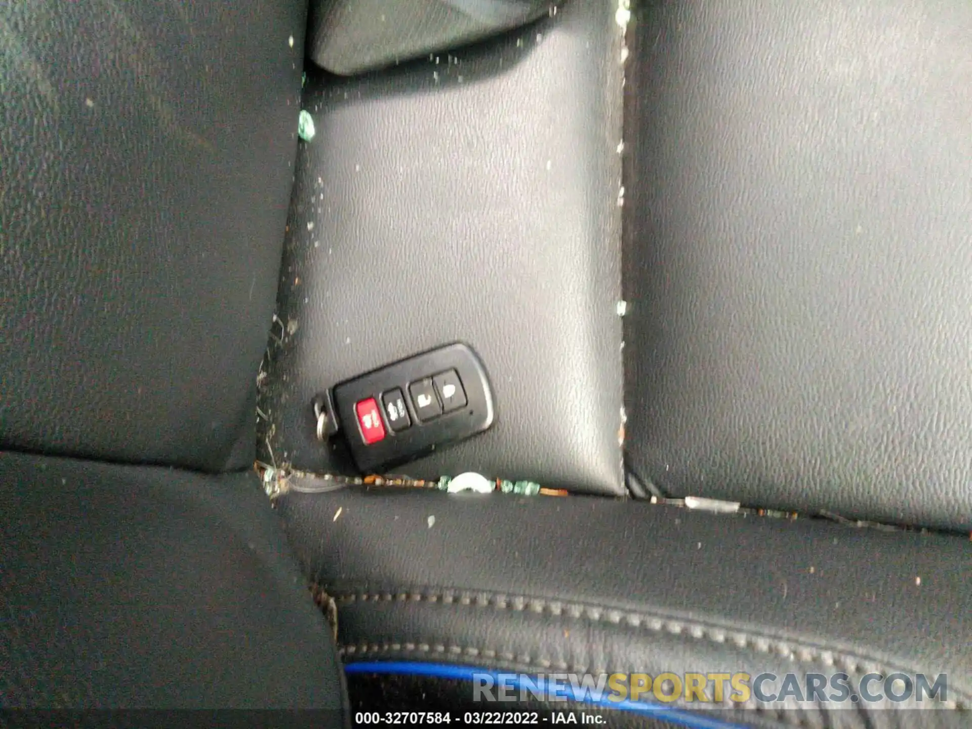 11 Photograph of a damaged car 5YFBURHEXKP926108 TOYOTA COROLLA 2019