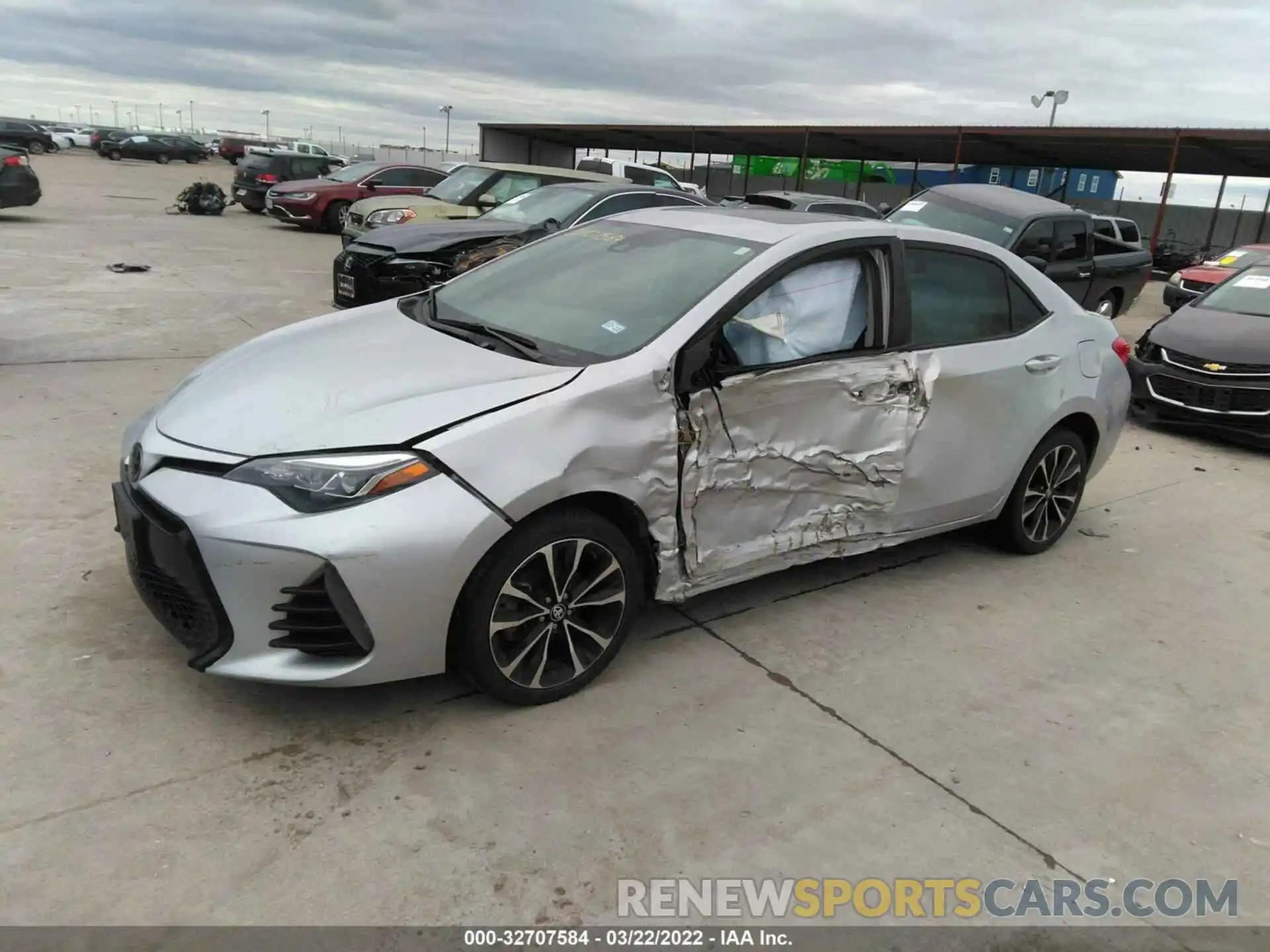 2 Photograph of a damaged car 5YFBURHEXKP926108 TOYOTA COROLLA 2019