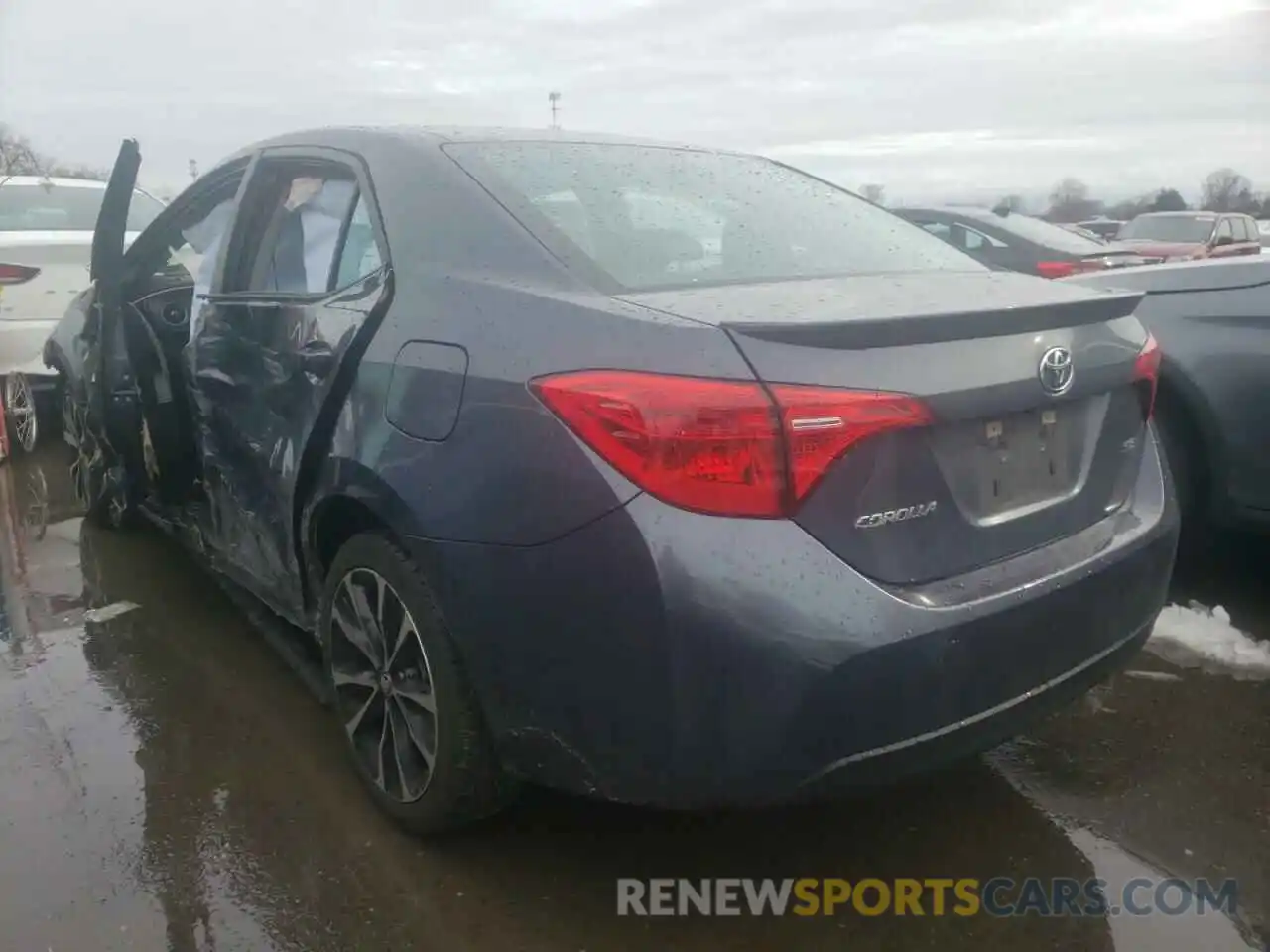 3 Photograph of a damaged car 5YFBURHEXKP927114 TOYOTA COROLLA 2019