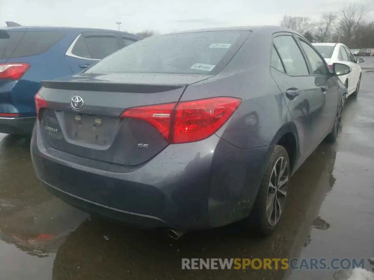 4 Photograph of a damaged car 5YFBURHEXKP927114 TOYOTA COROLLA 2019