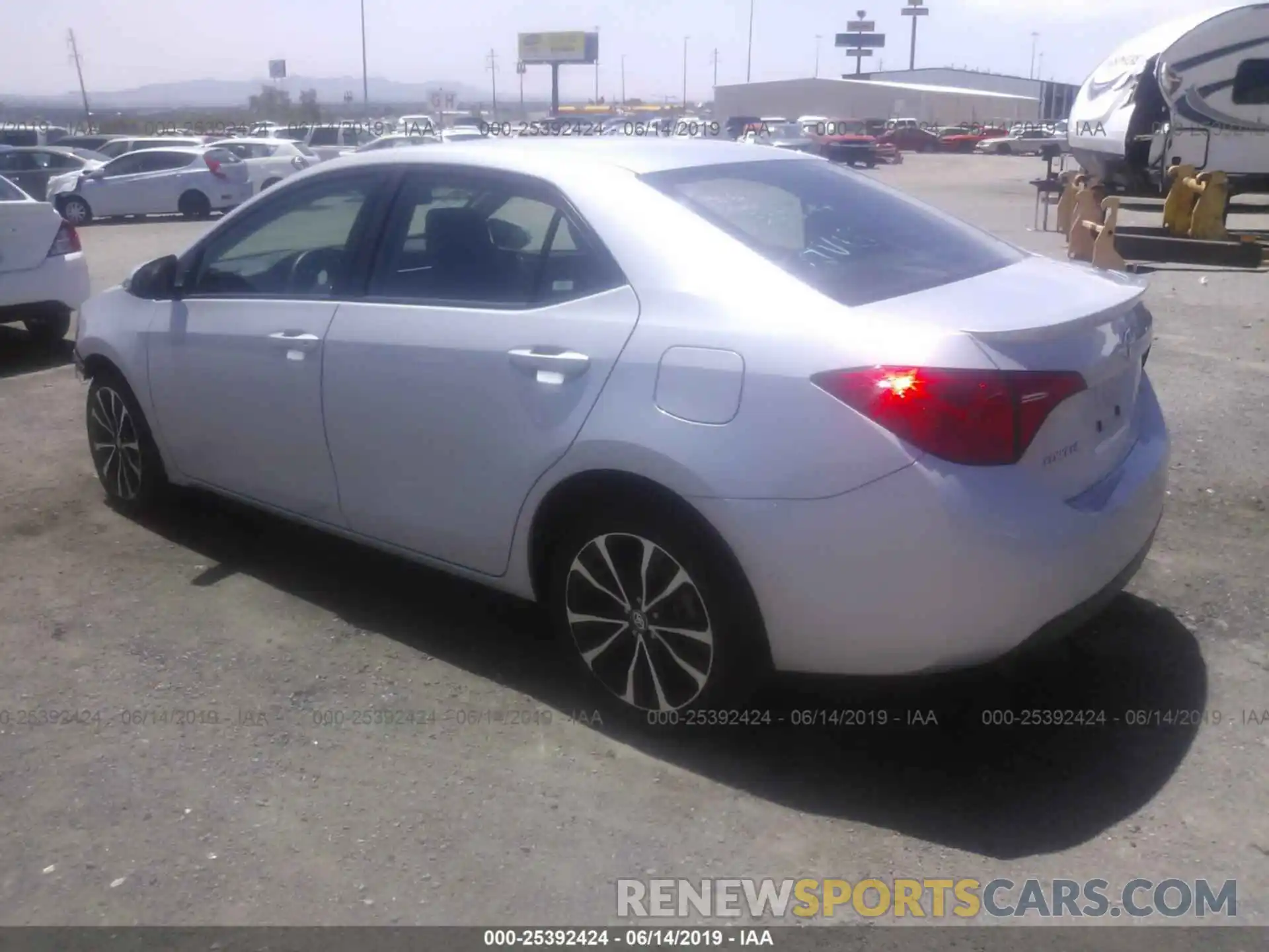 3 Photograph of a damaged car 5YFBURHEXKP927209 TOYOTA COROLLA 2019