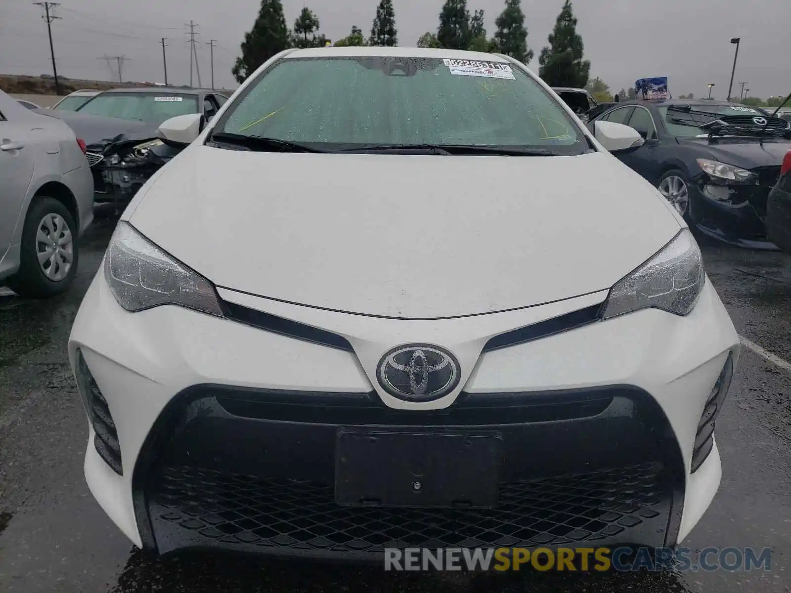 9 Photograph of a damaged car 5YFBURHEXKP927212 TOYOTA COROLLA 2019