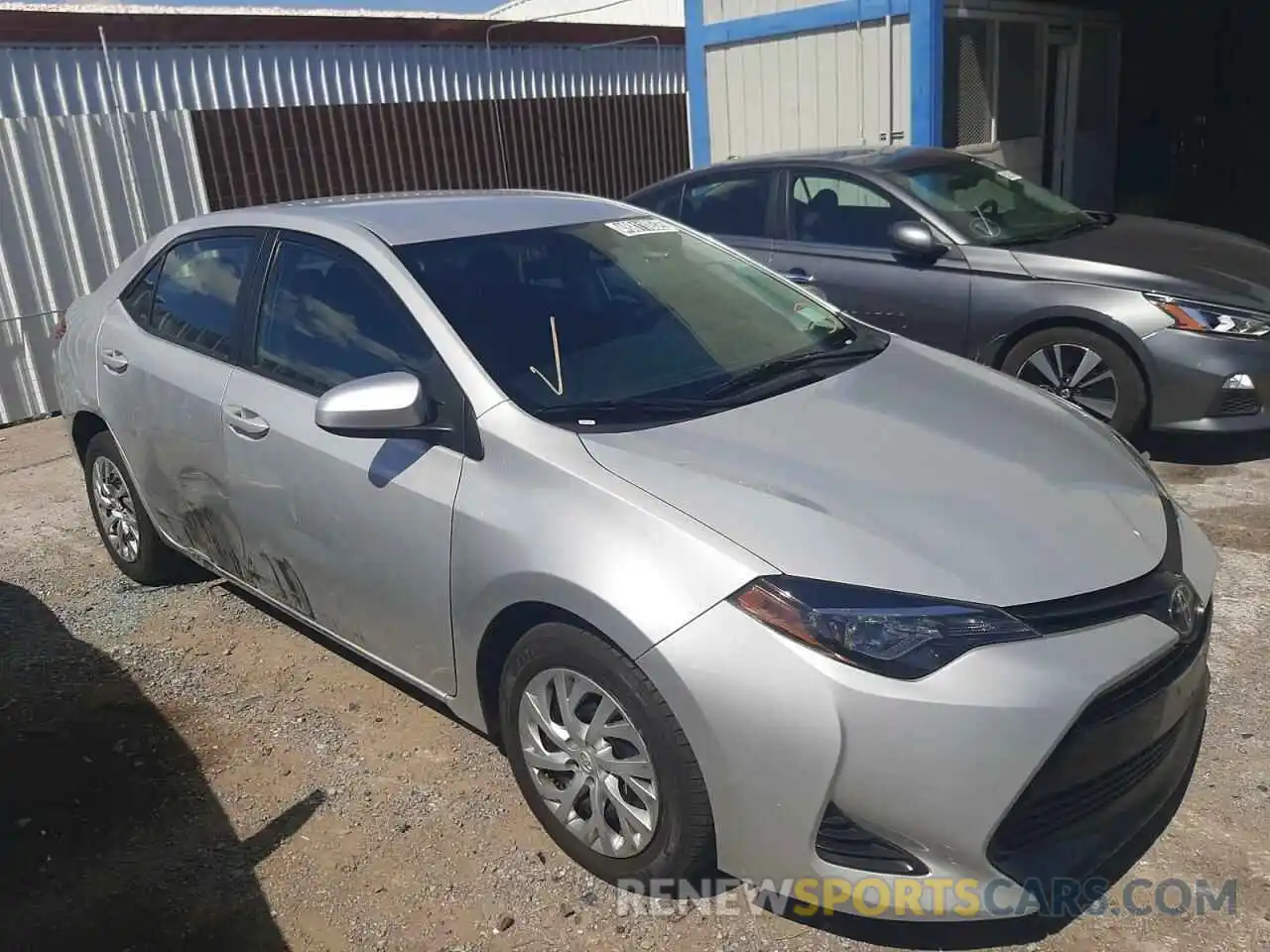 1 Photograph of a damaged car 5YFBURHEXKP927839 TOYOTA COROLLA 2019