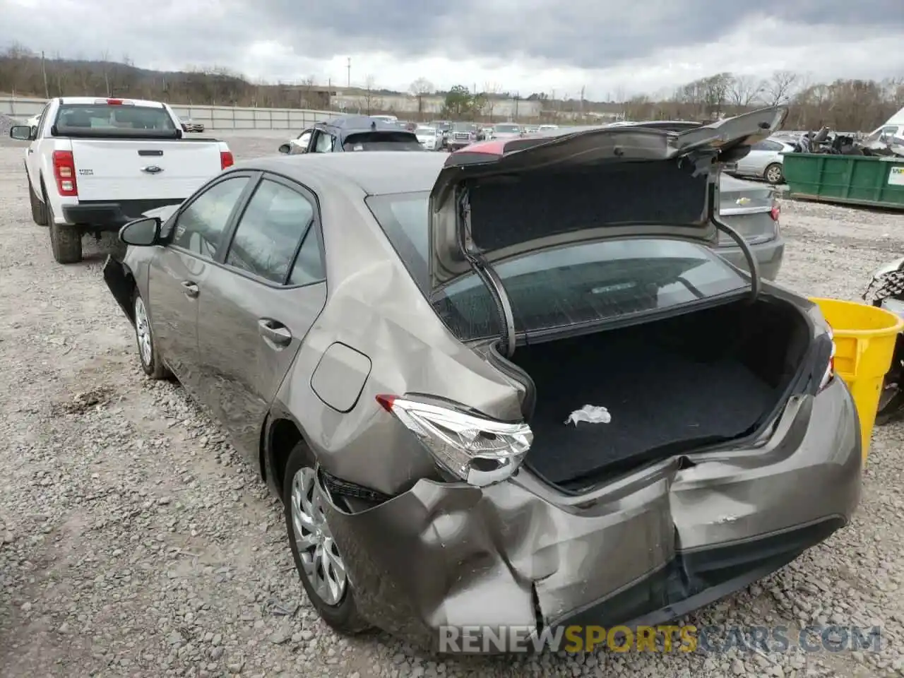 3 Photograph of a damaged car 5YFBURHEXKP927842 TOYOTA COROLLA 2019