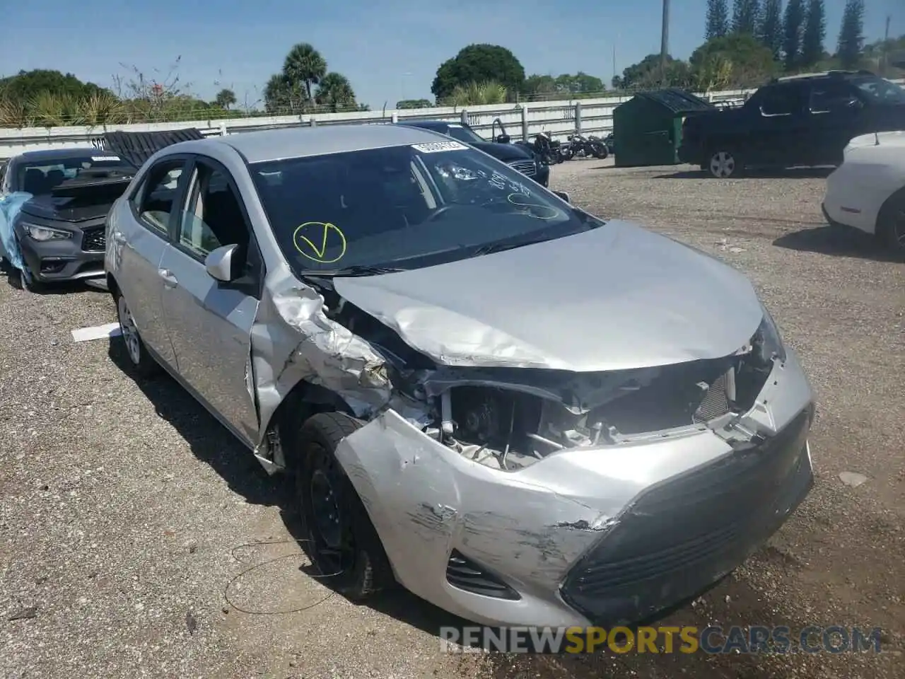 1 Photograph of a damaged car 5YFBURHEXKP928098 TOYOTA COROLLA 2019