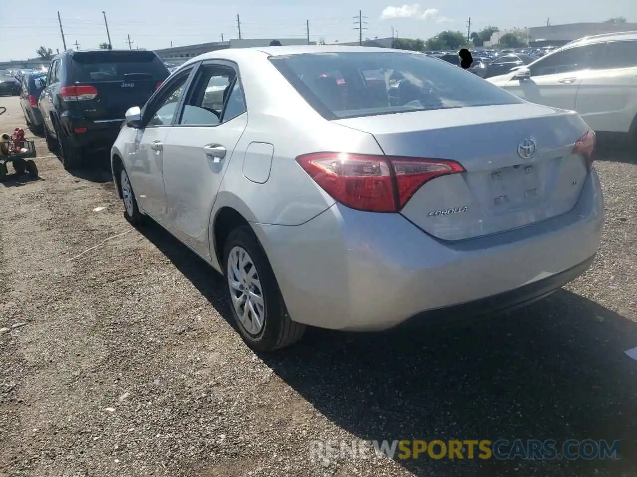 3 Photograph of a damaged car 5YFBURHEXKP928098 TOYOTA COROLLA 2019