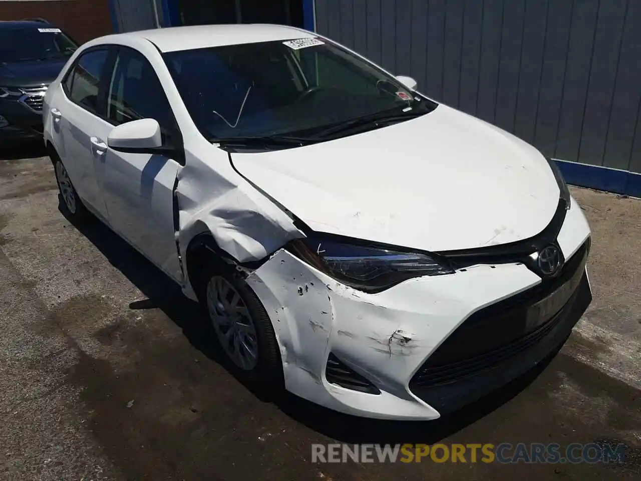 1 Photograph of a damaged car 5YFBURHEXKP928196 TOYOTA COROLLA 2019