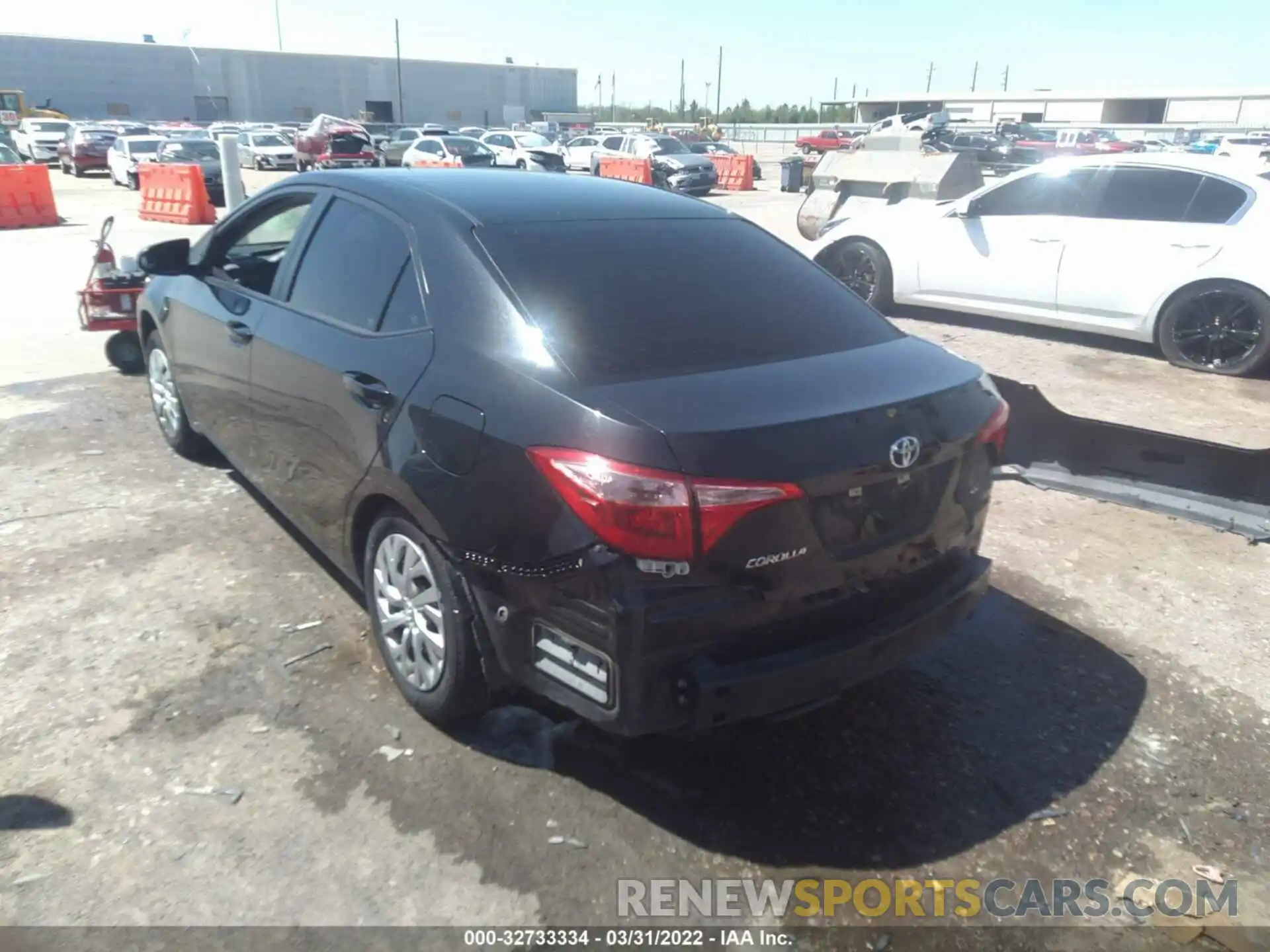 3 Photograph of a damaged car 5YFBURHEXKP928246 TOYOTA COROLLA 2019