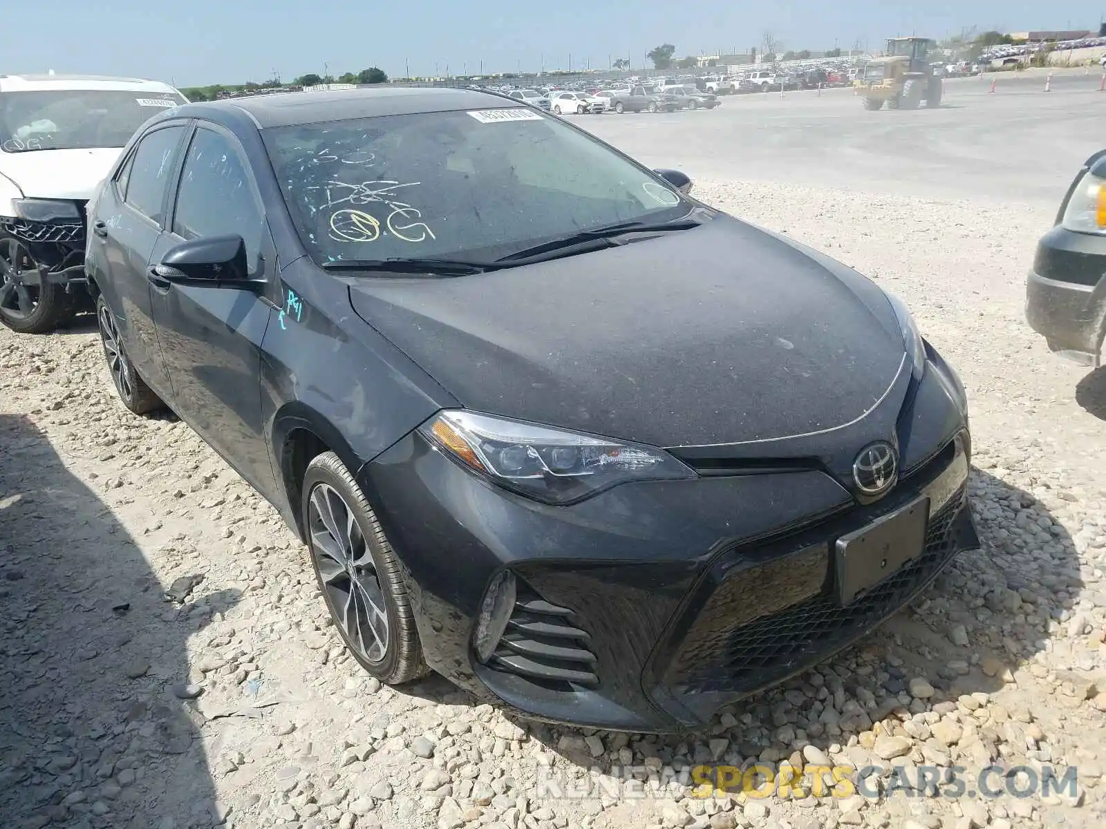 1 Photograph of a damaged car 5YFBURHEXKP928358 TOYOTA COROLLA 2019