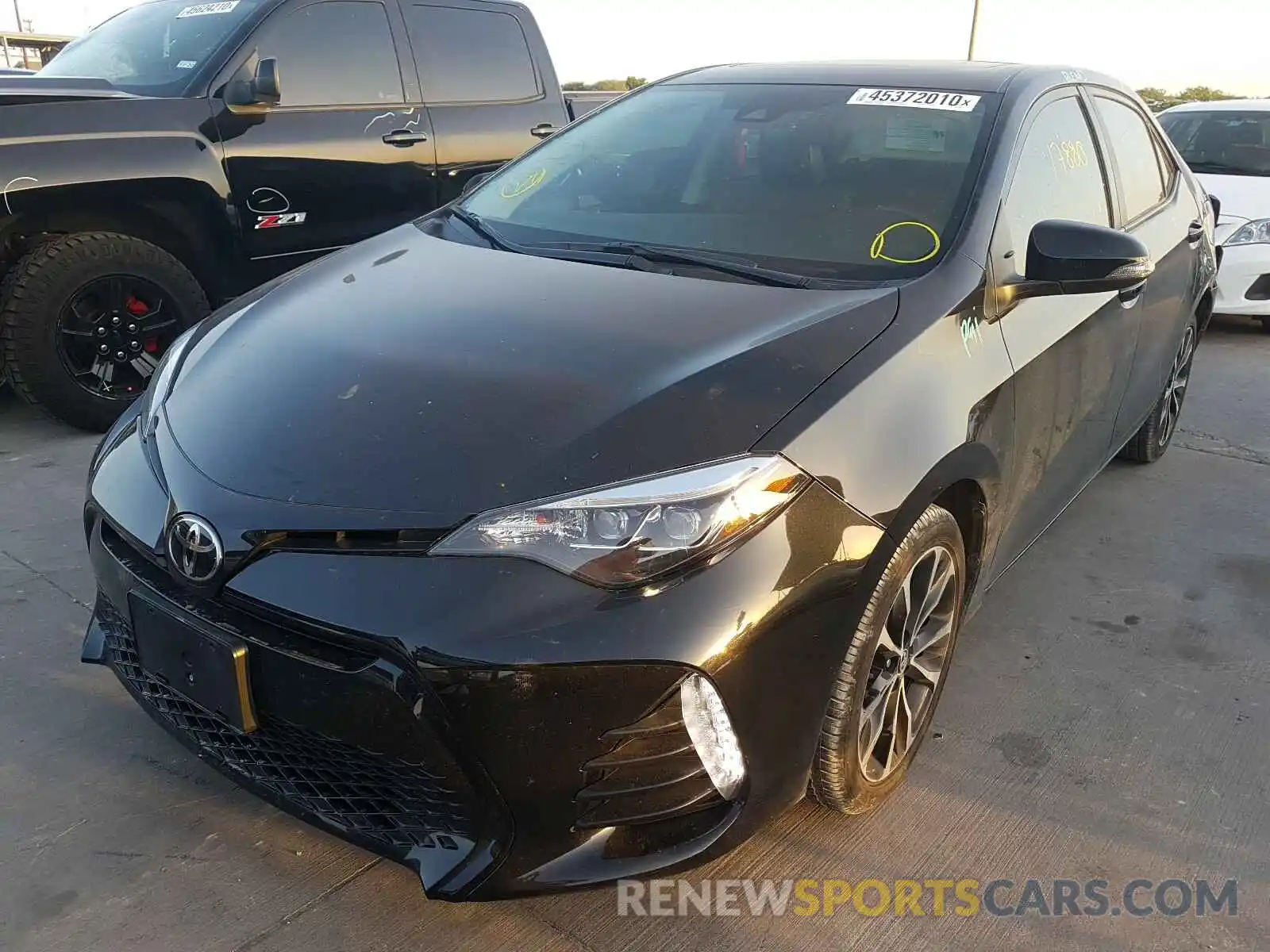 2 Photograph of a damaged car 5YFBURHEXKP928358 TOYOTA COROLLA 2019