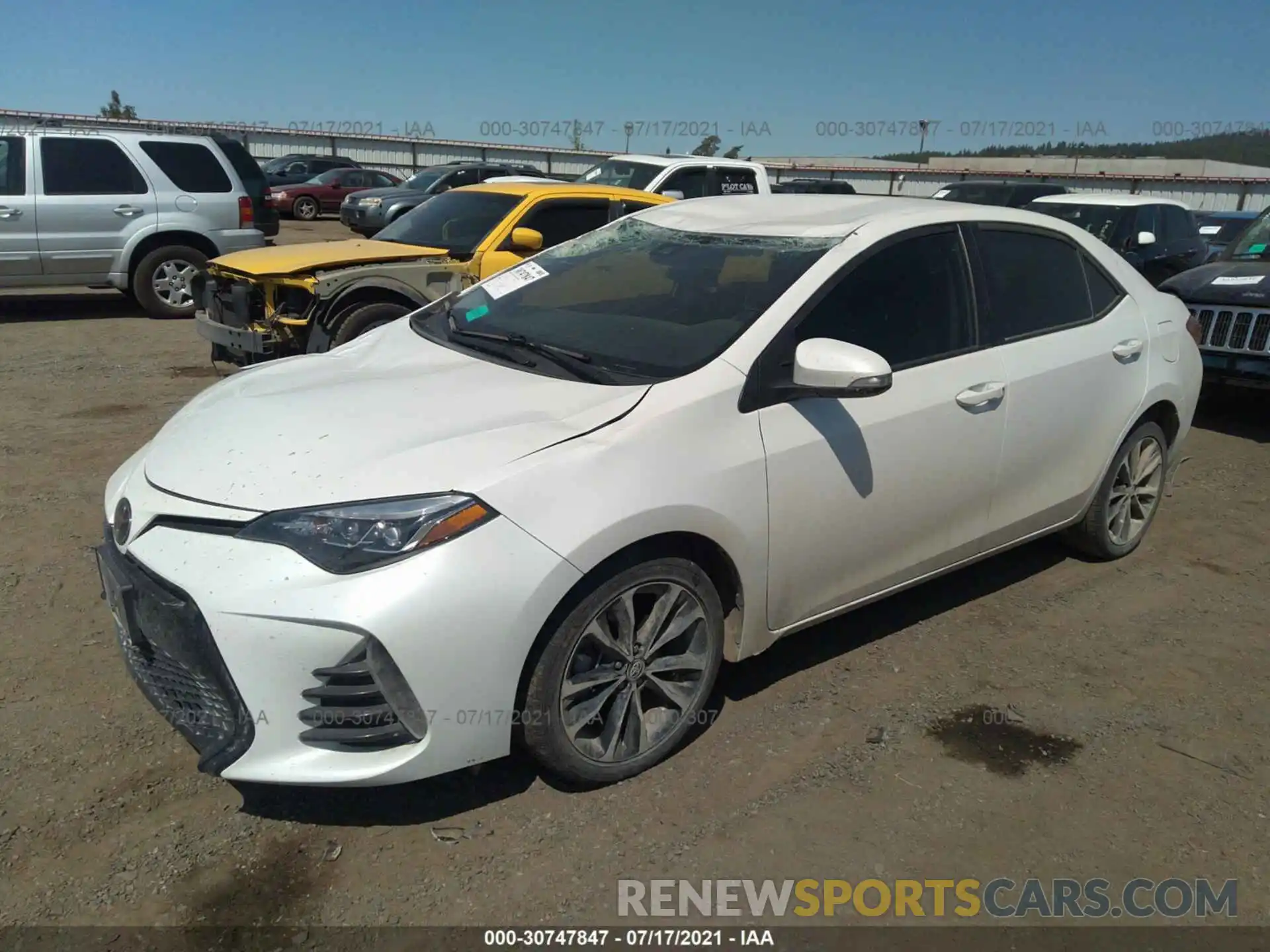 2 Photograph of a damaged car 5YFBURHEXKP928361 TOYOTA COROLLA 2019