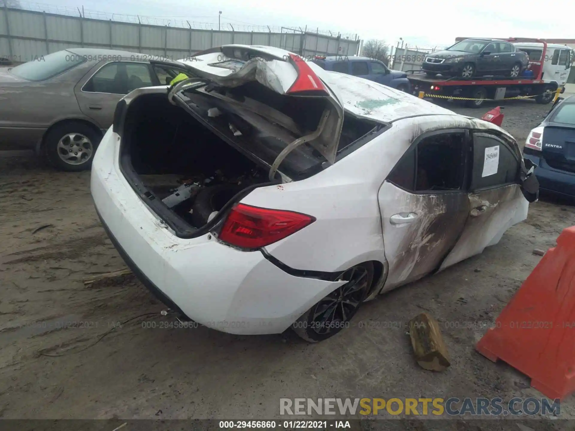 4 Photograph of a damaged car 5YFBURHEXKP929297 TOYOTA COROLLA 2019