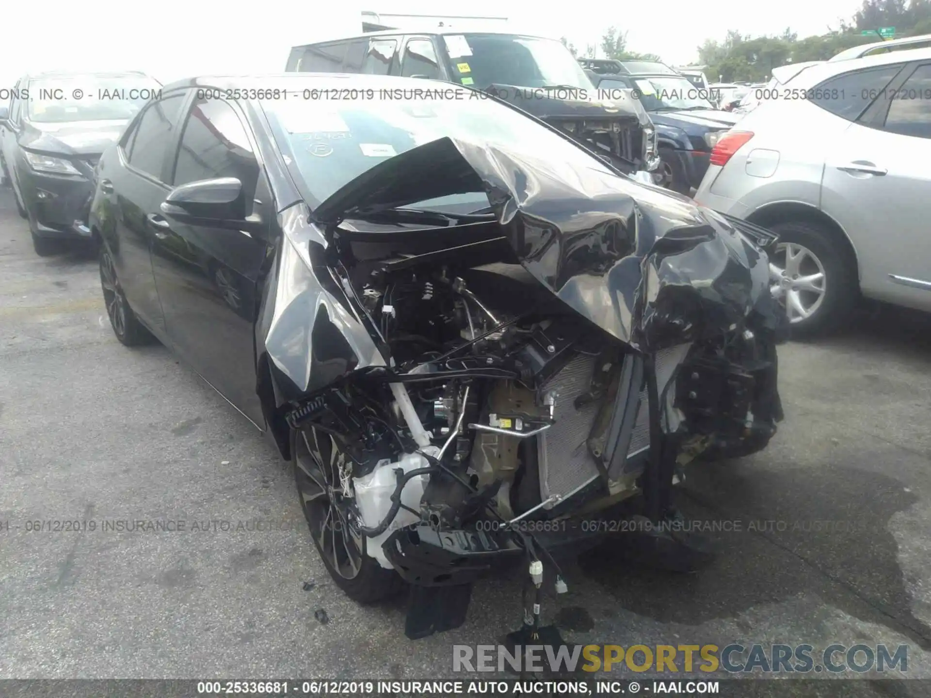 1 Photograph of a damaged car 5YFBURHEXKP929431 TOYOTA COROLLA 2019