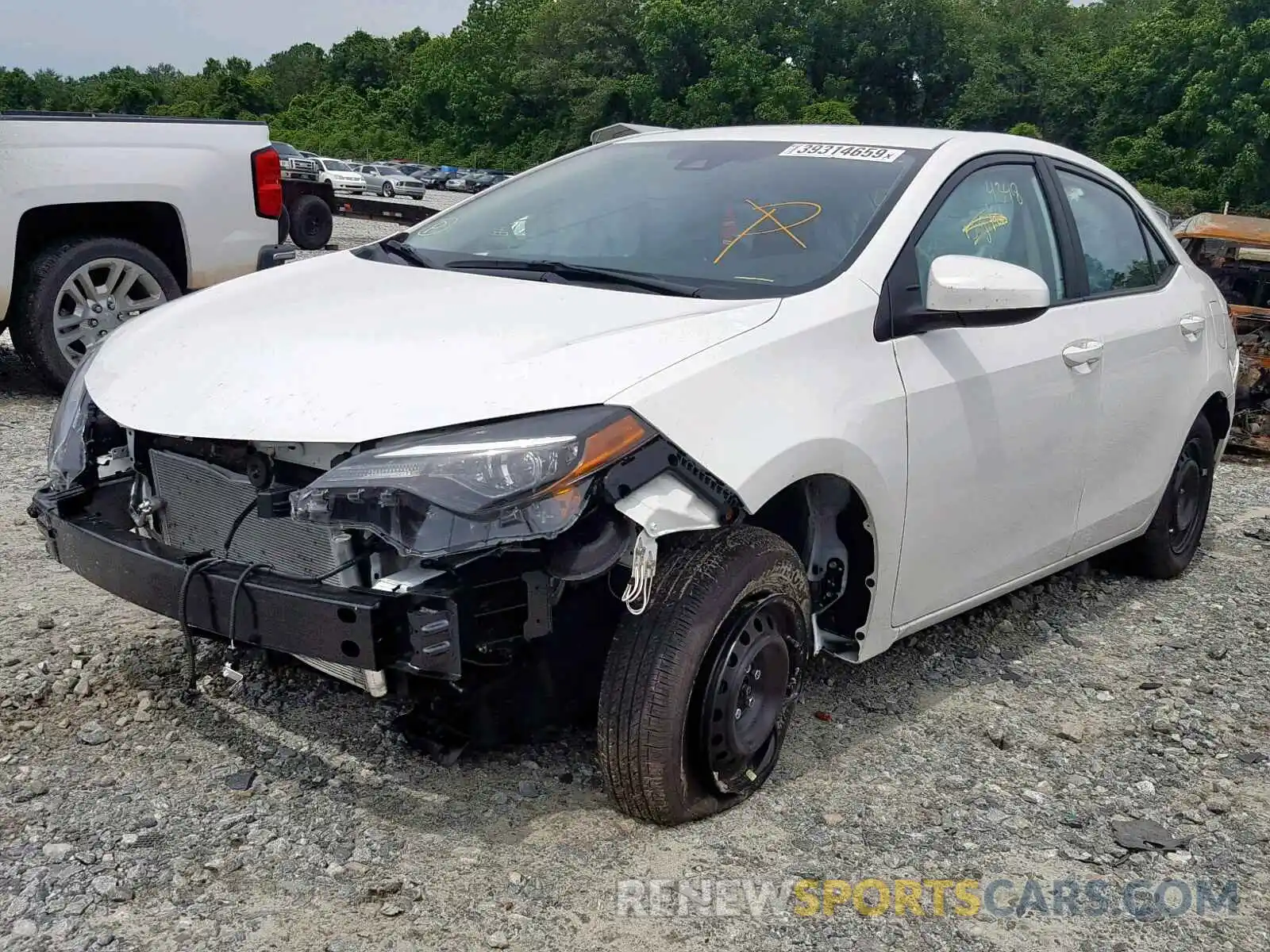 2 Photograph of a damaged car 5YFBURHEXKP929462 TOYOTA COROLLA 2019